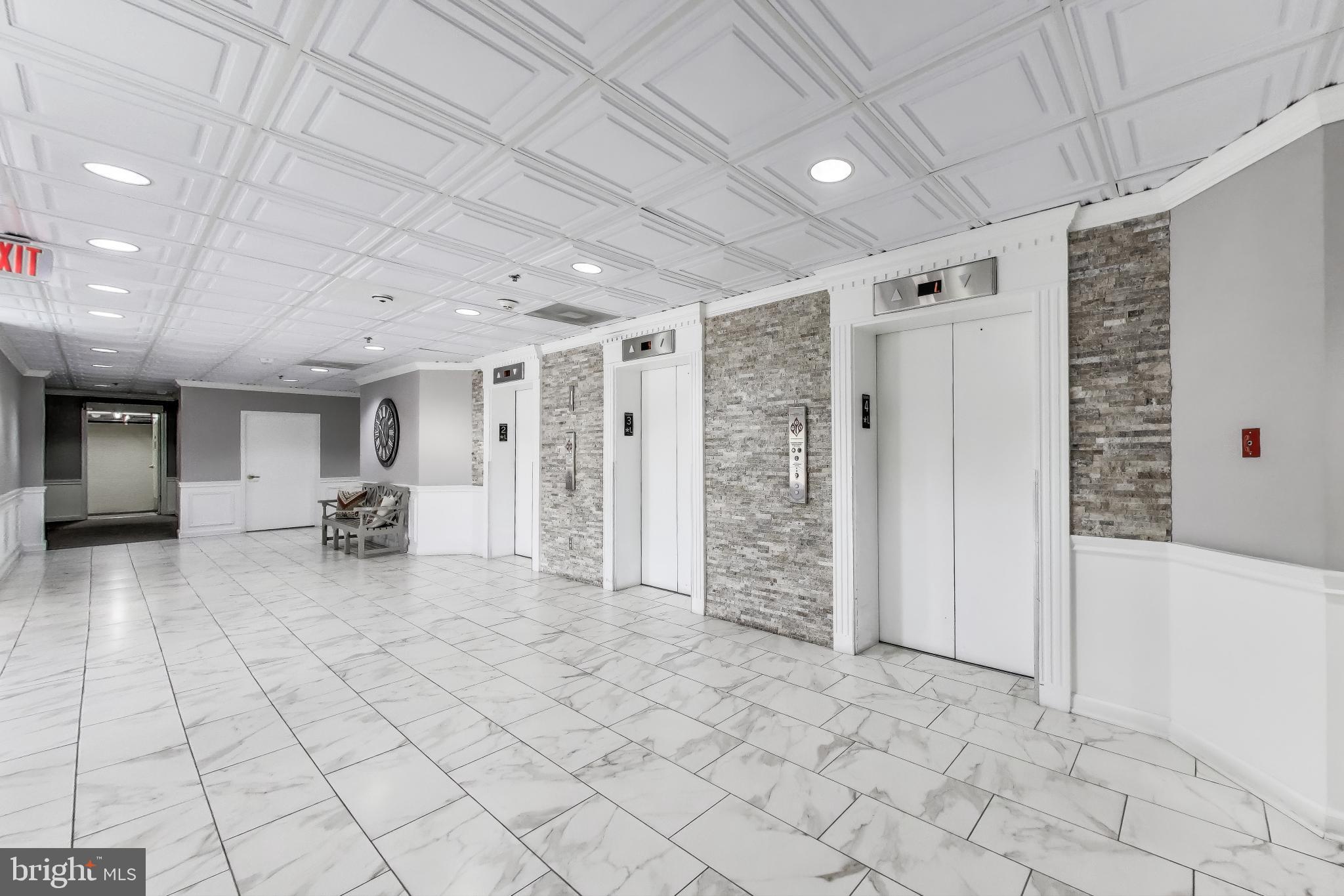 FAIRWAYS SOUTH - Residential