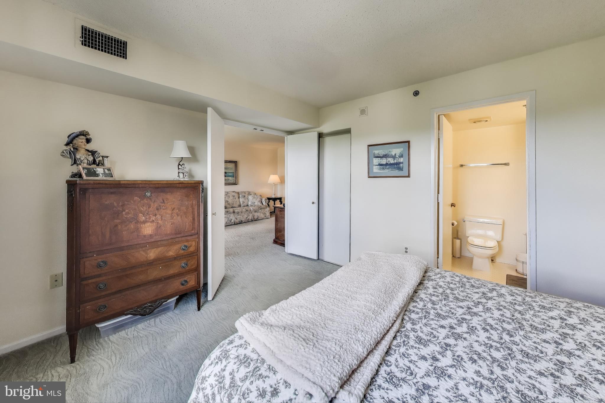 FAIRWAYS SOUTH - Residential