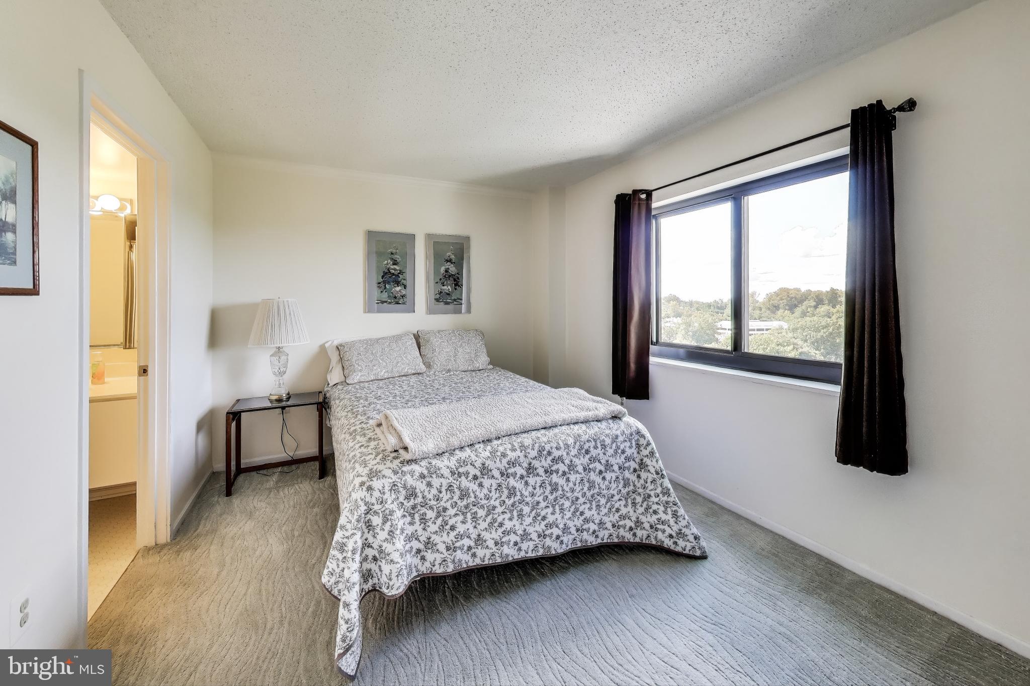 FAIRWAYS SOUTH - Residential