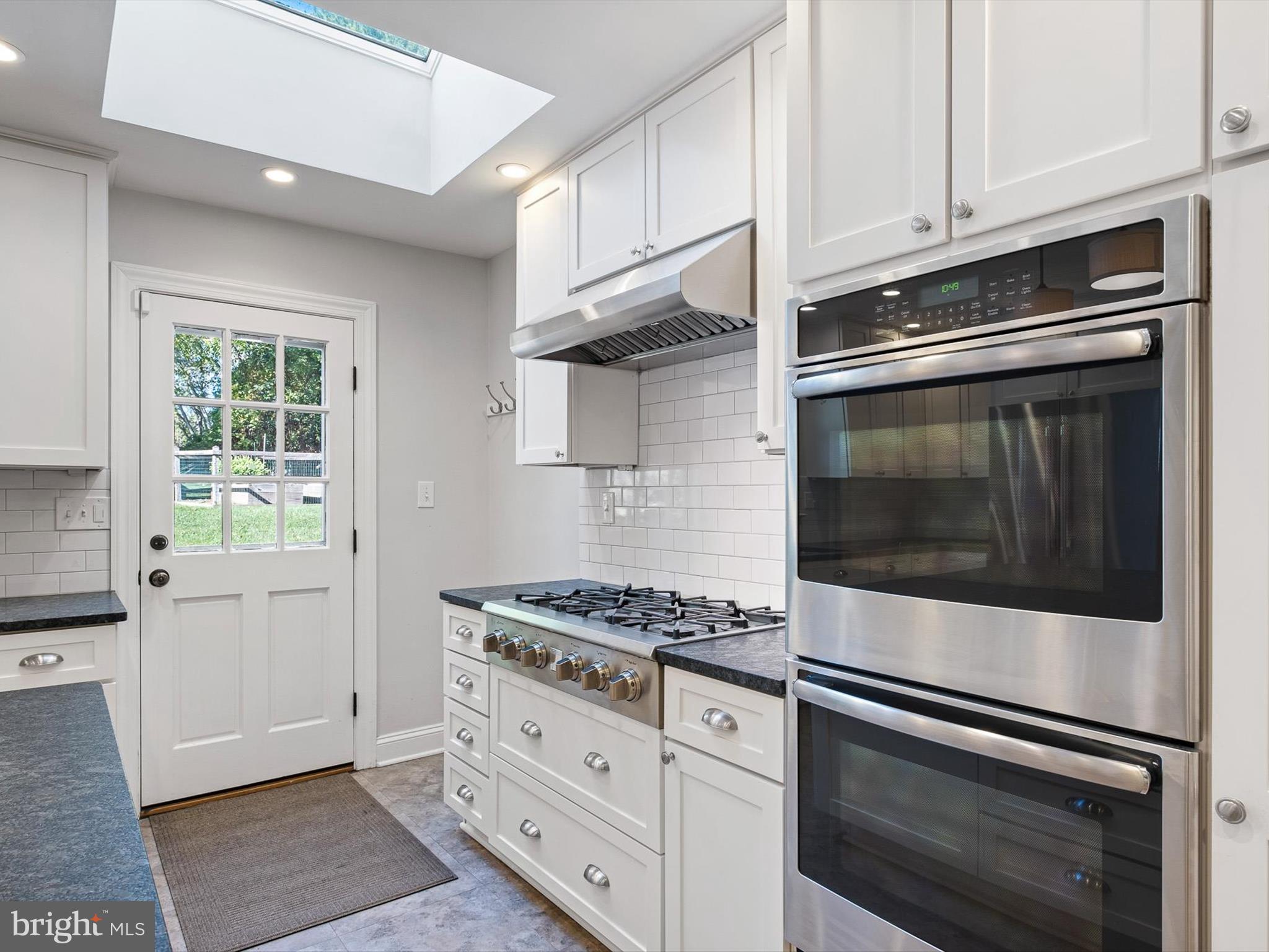2259 HICKORY HILL ROAD