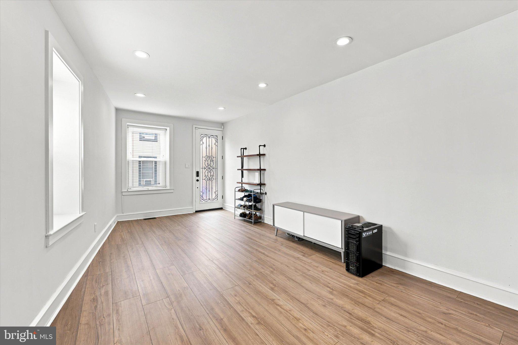 305 CARSON STREET
