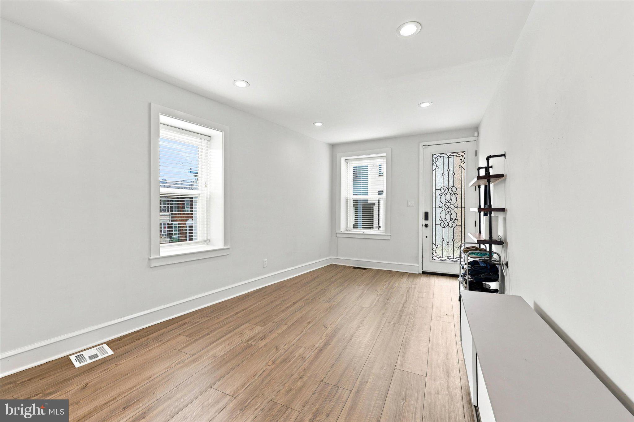 305 CARSON STREET