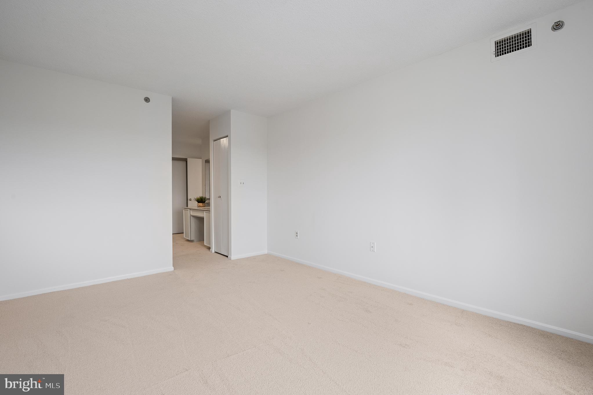 LEISURE WORLD - Residential