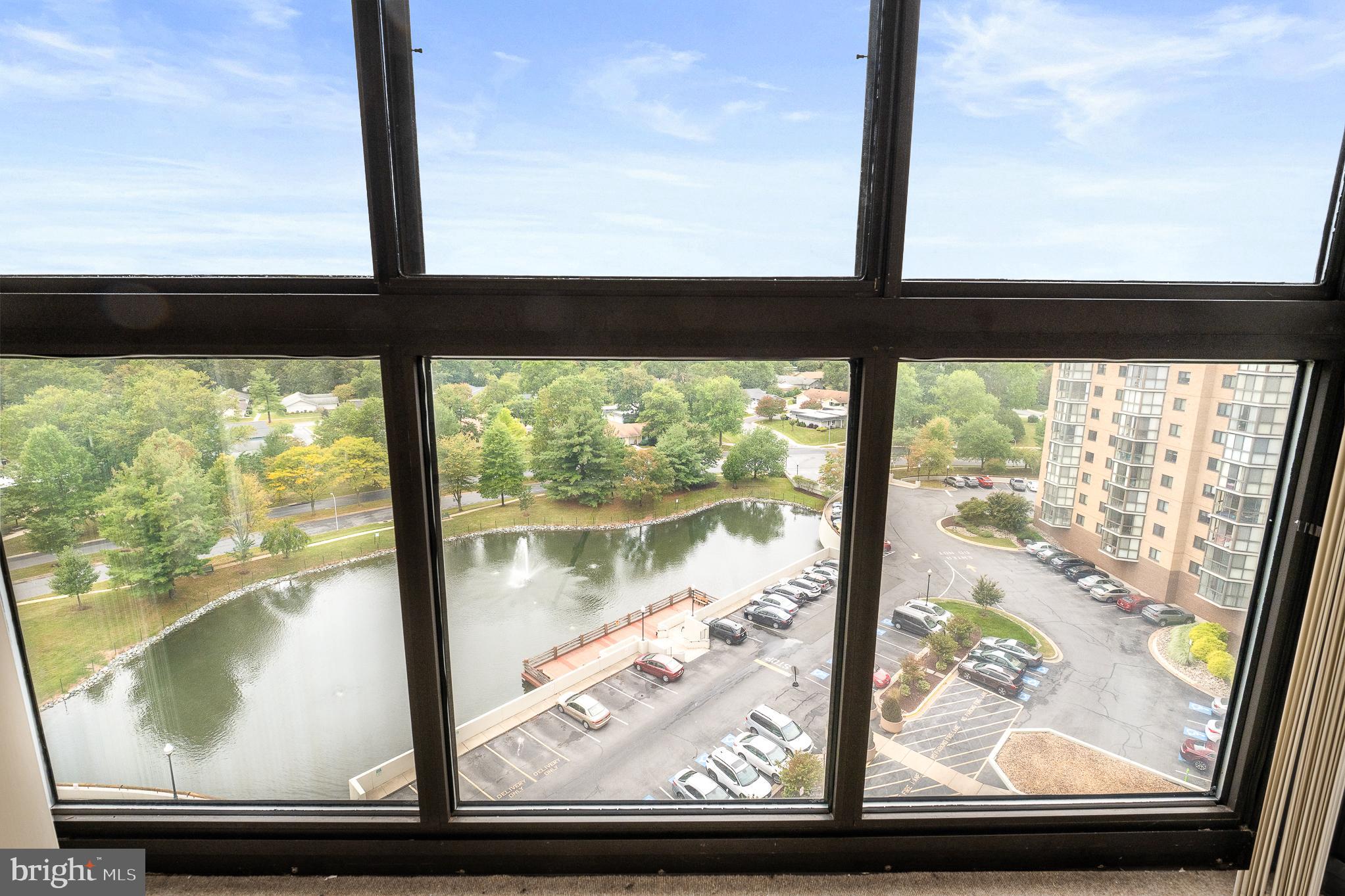 LEISURE WORLD - Residential