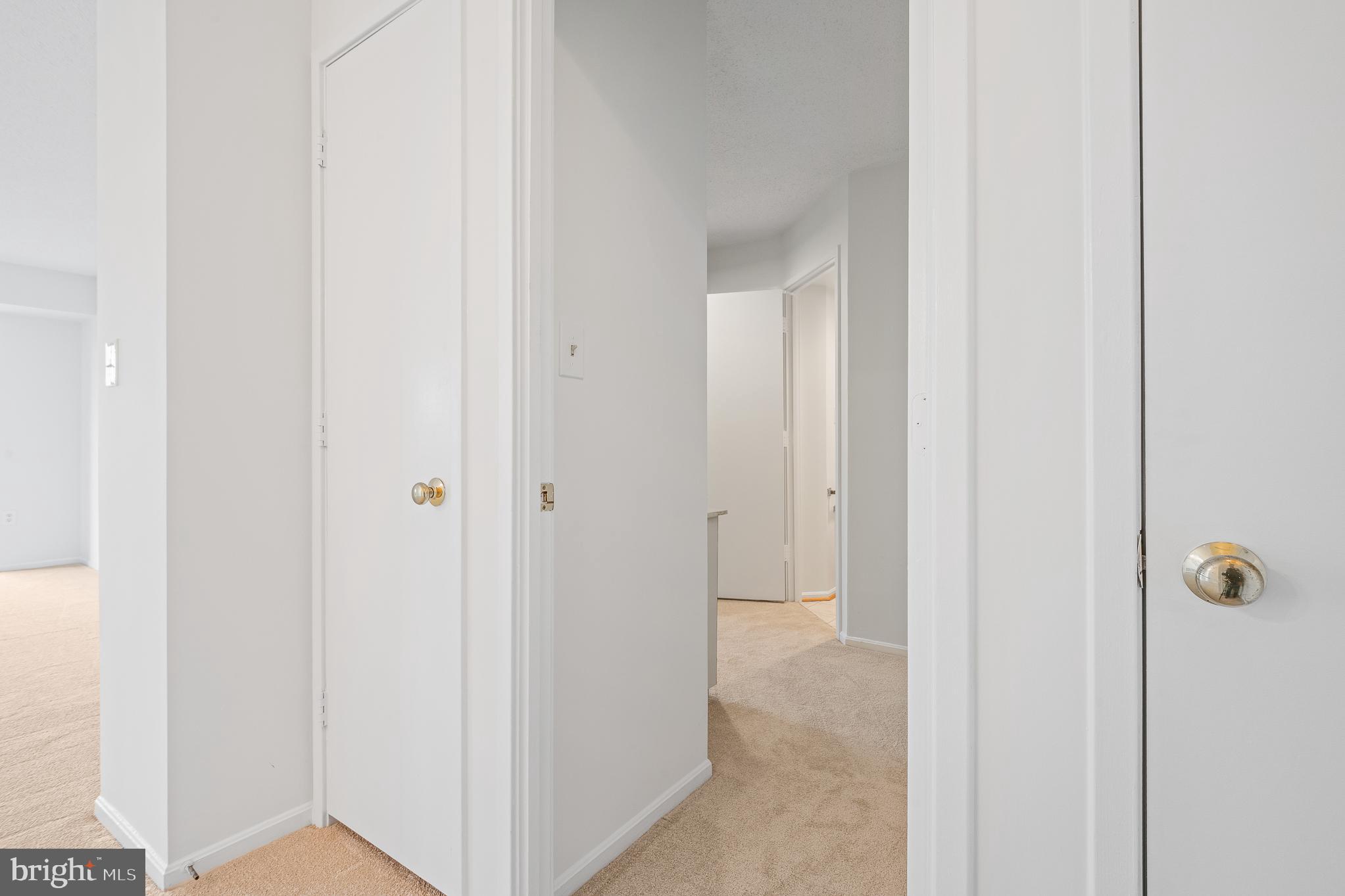 LEISURE WORLD - Residential