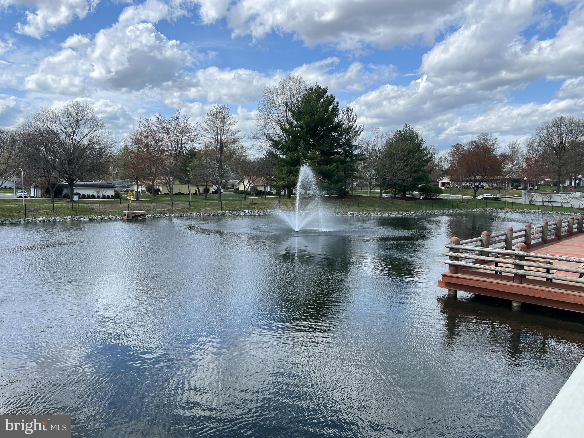 LEISURE WORLD - Residential