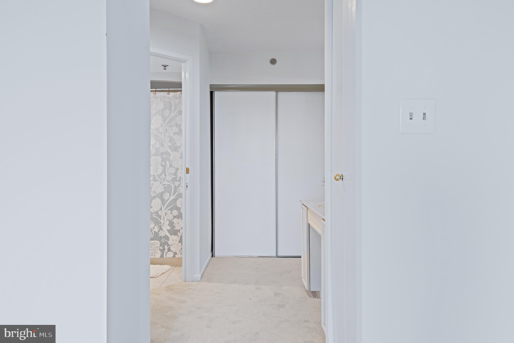 LEISURE WORLD - Residential