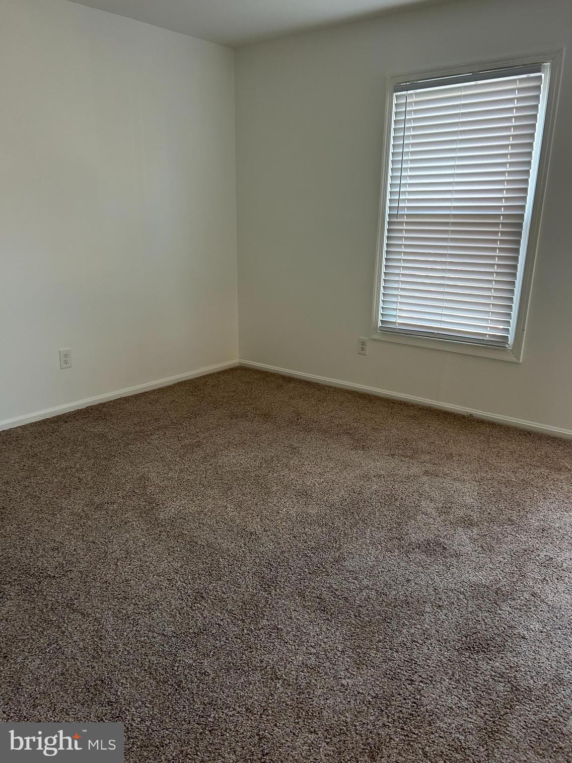 POTOMAC OAKS - Residential Lease