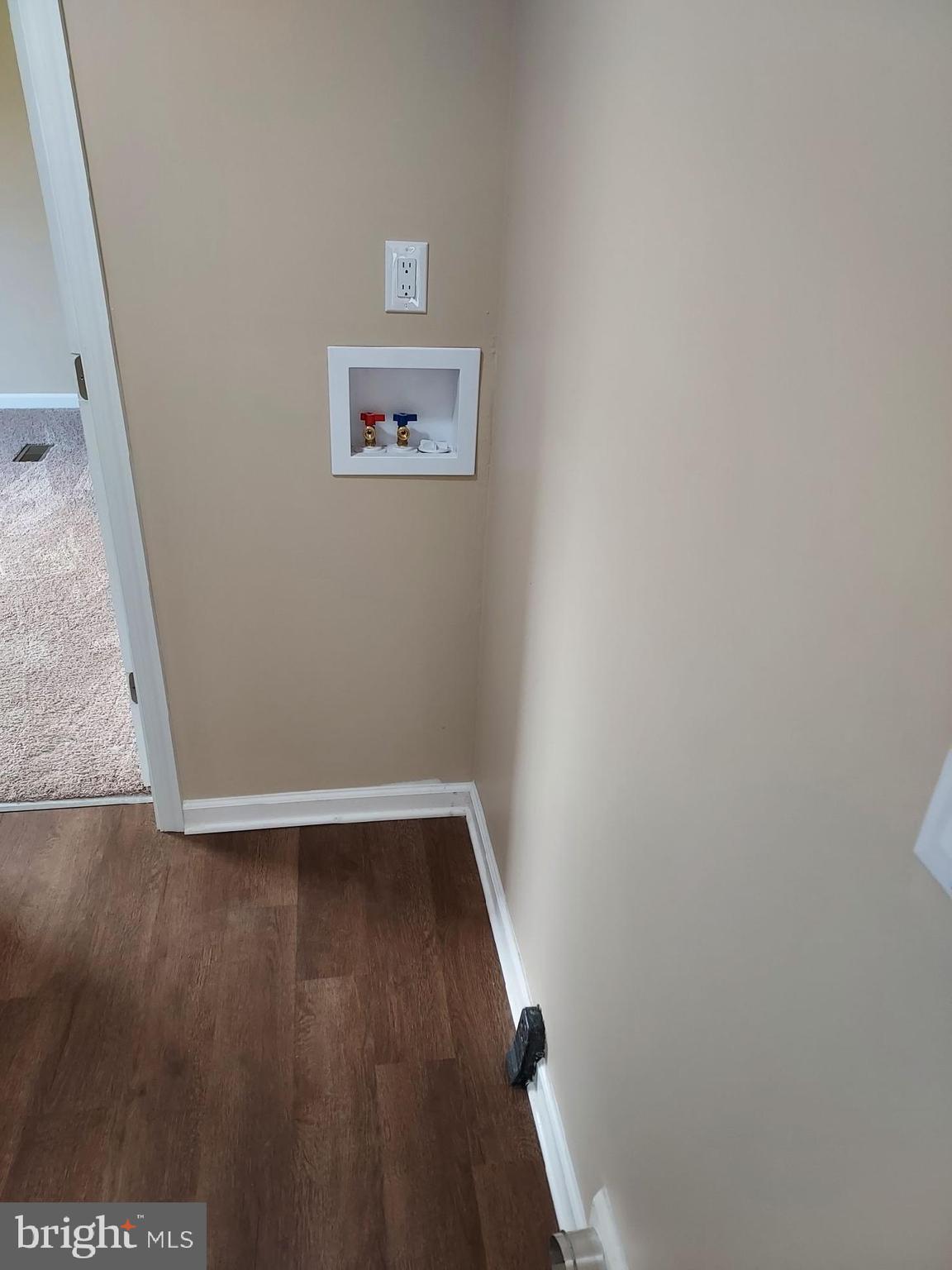 CRYSTAL BEACH MANOR - Residential