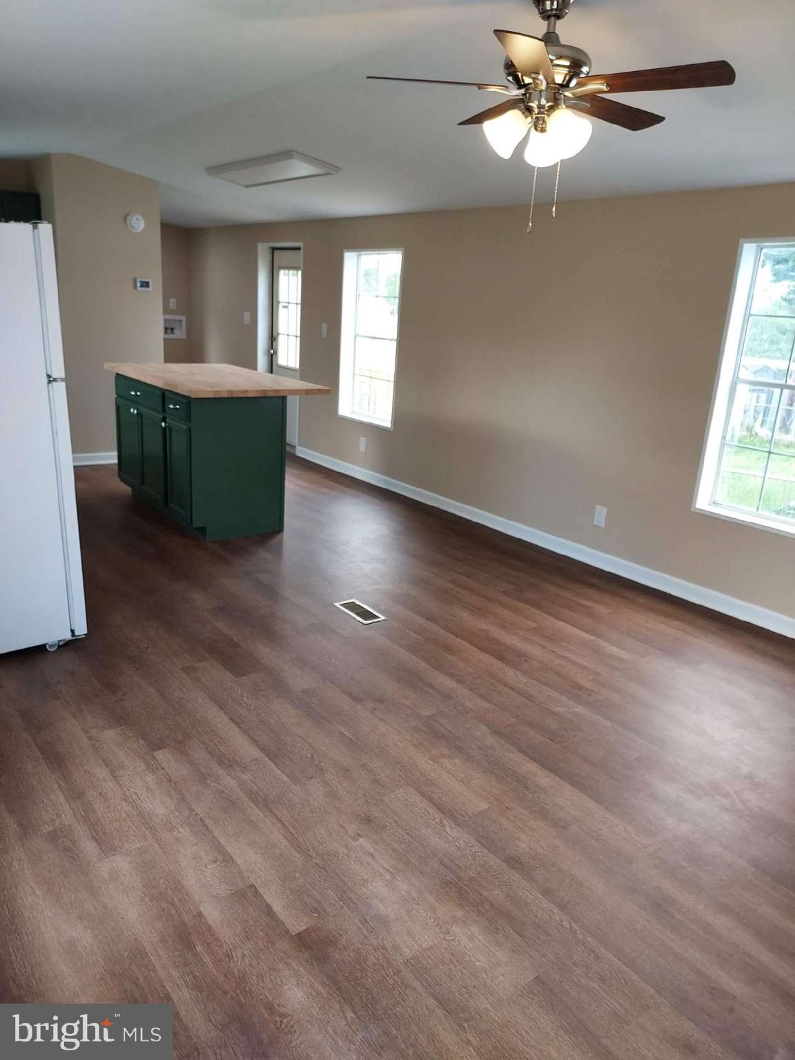 CRYSTAL BEACH MANOR - Residential