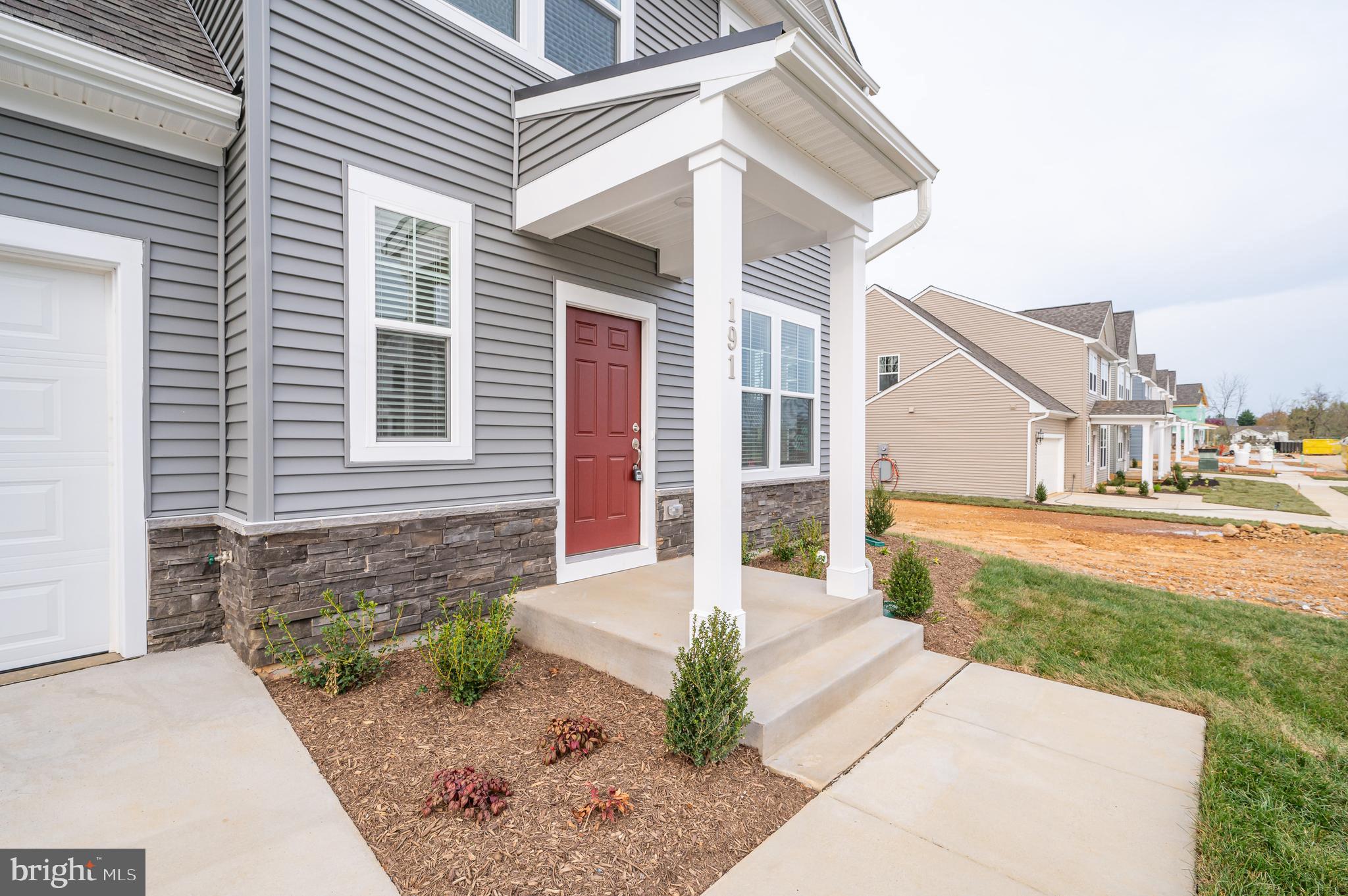 PRESIDENTS POINTE - Residential Lease