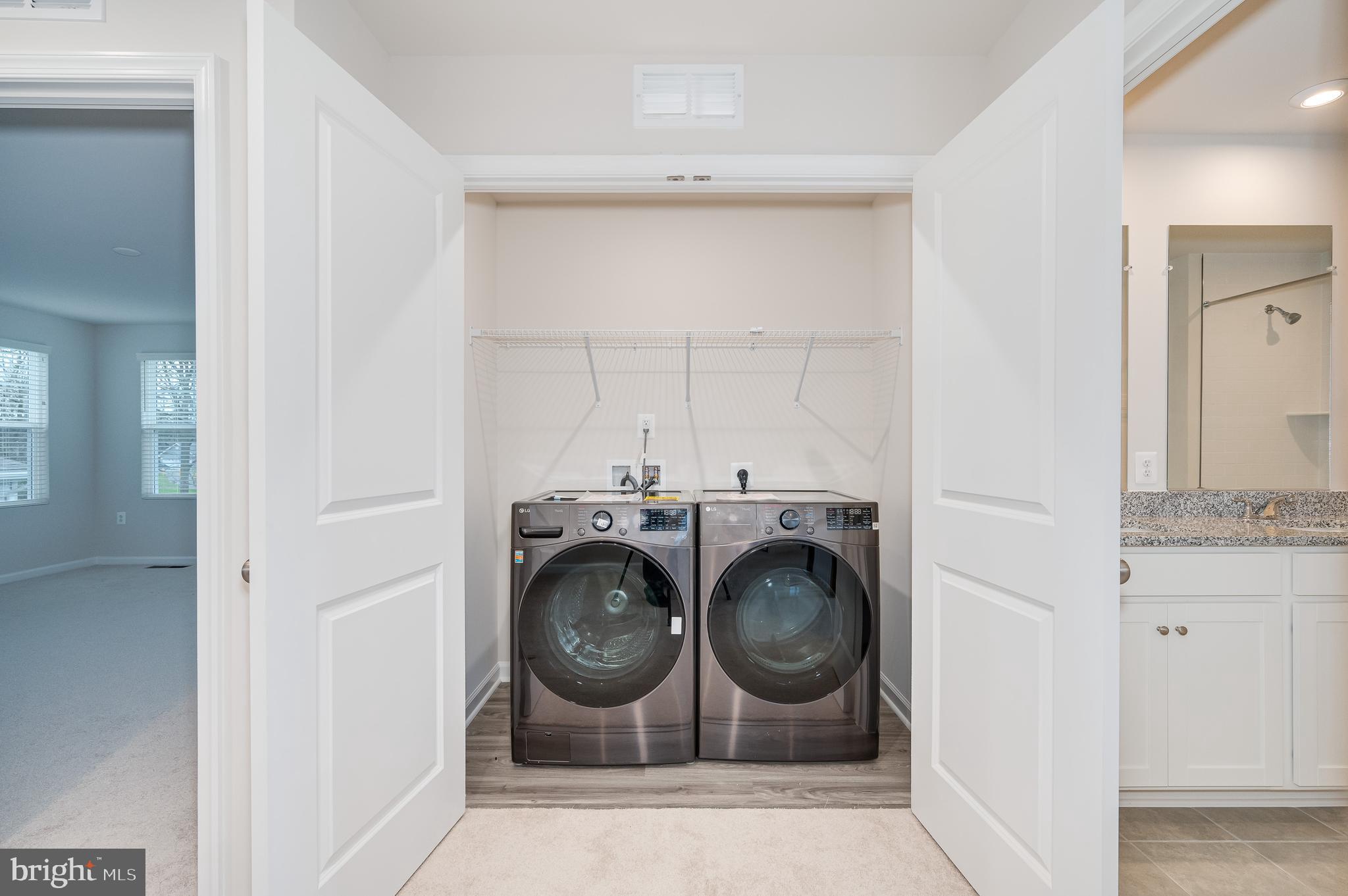 PRESIDENTS POINTE - Residential Lease