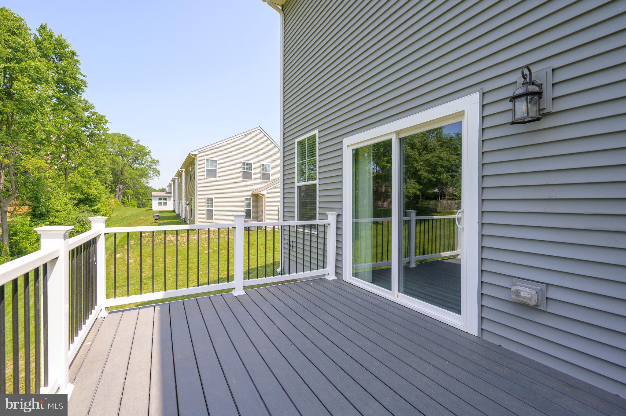 PRESIDENTS POINTE - Residential Lease