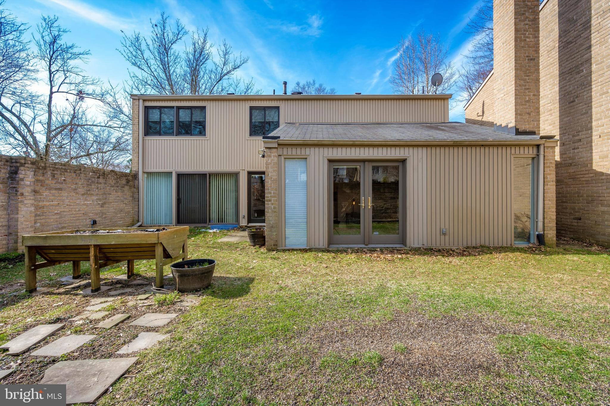 COURTS OF WHETSTONE - Residential