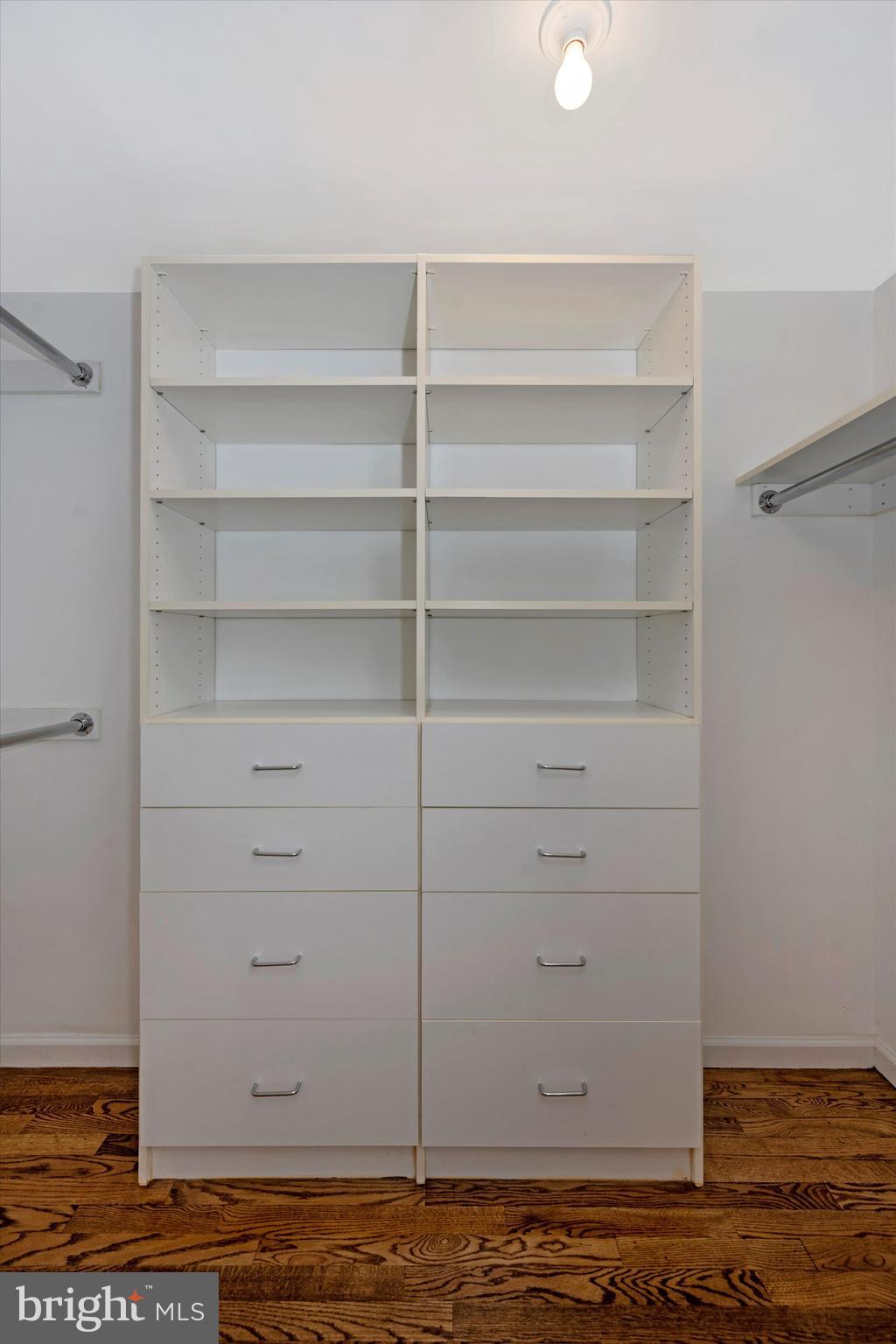 COURTS OF WHETSTONE - Residential