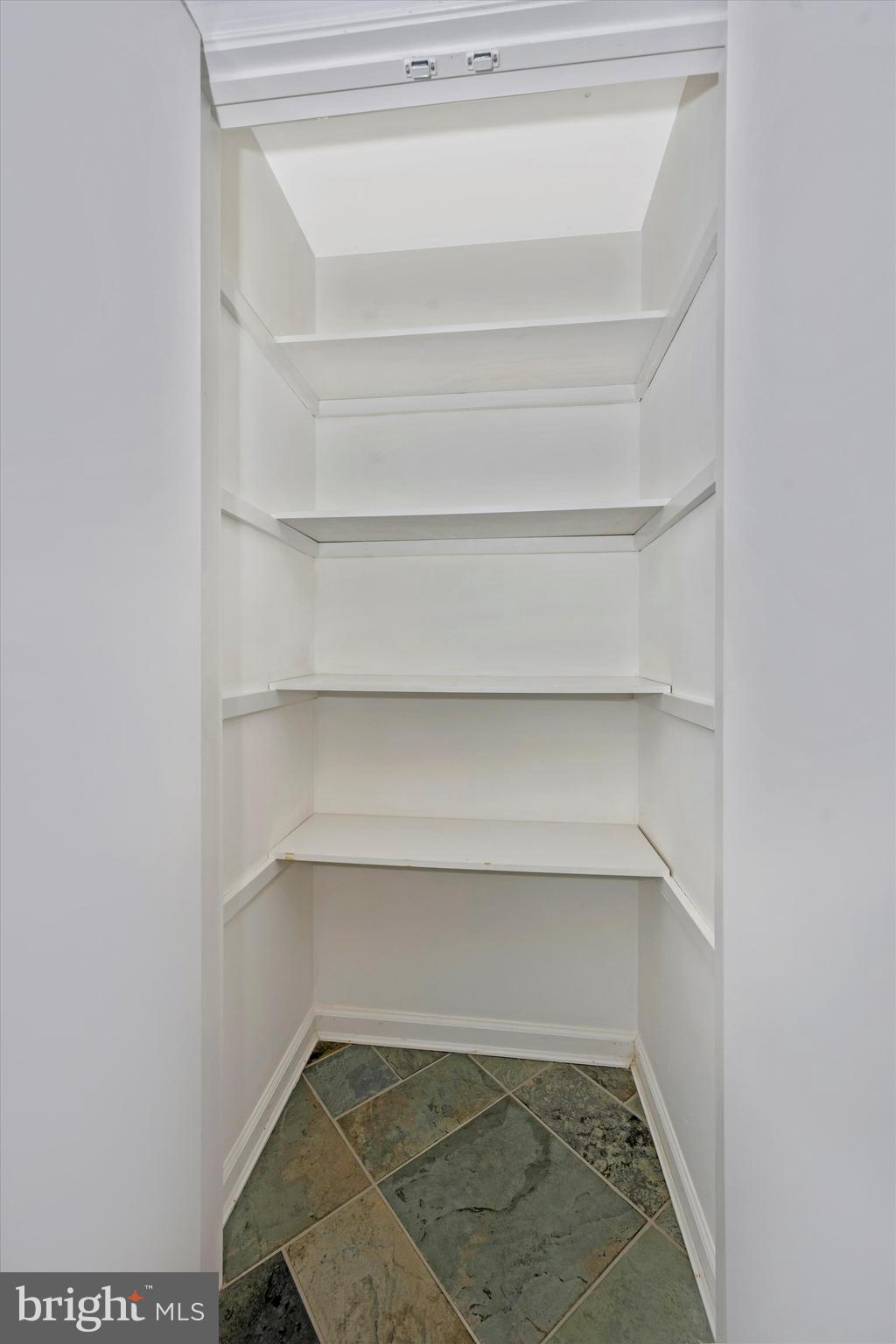 COURTS OF WHETSTONE - Residential