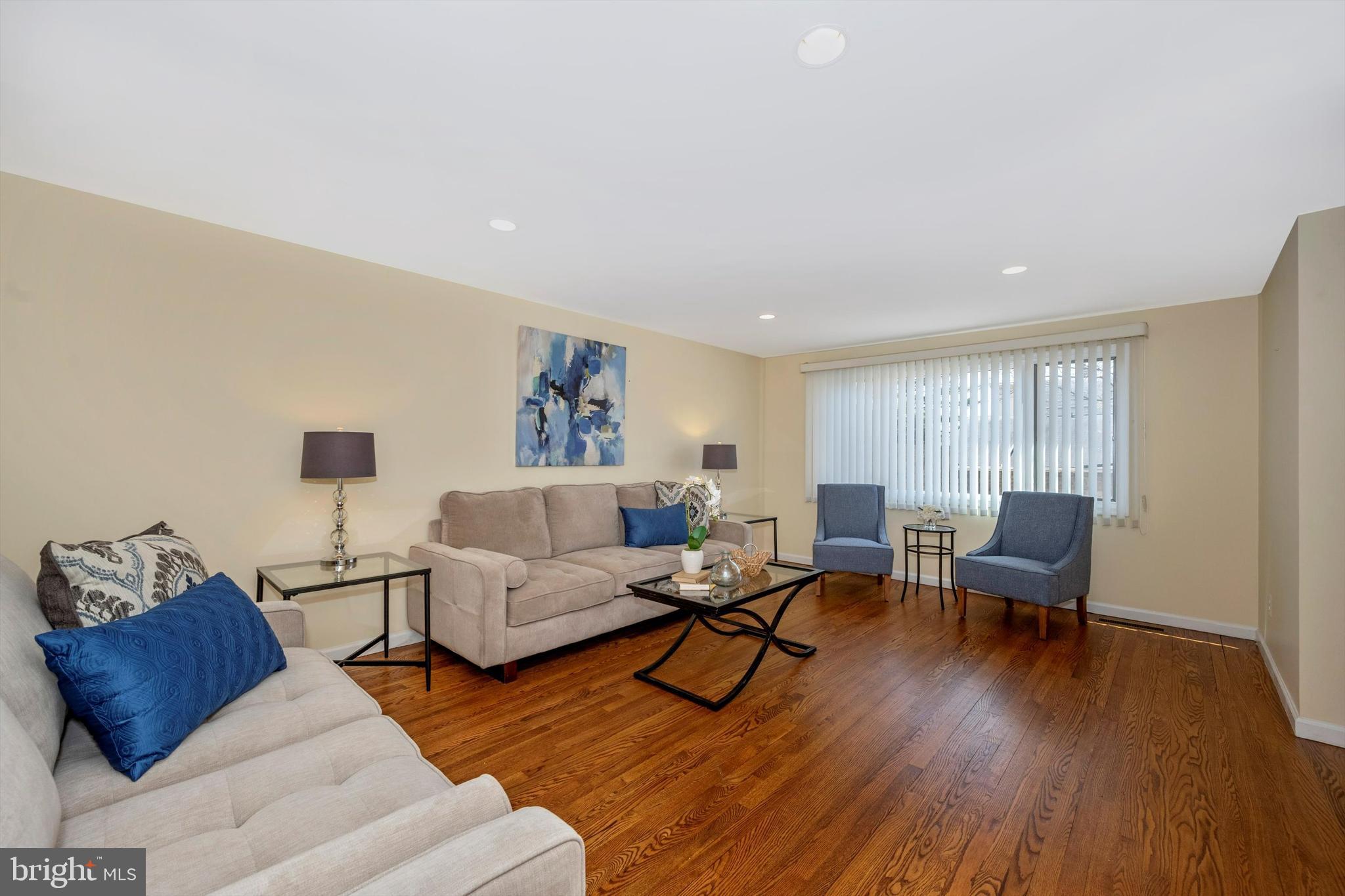 COURTS OF WHETSTONE - Residential