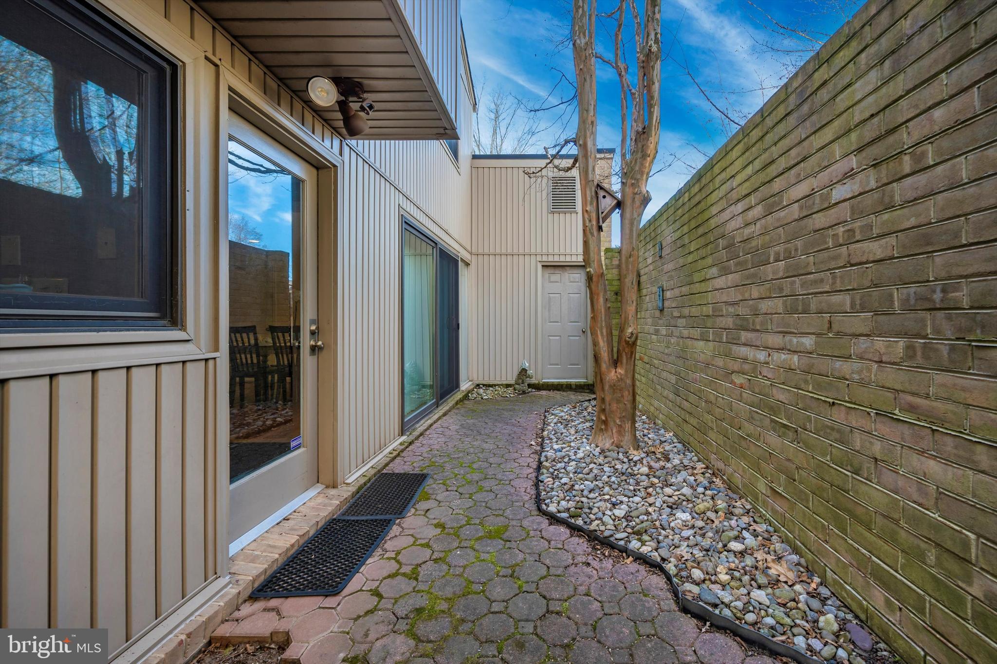 COURTS OF WHETSTONE - Residential