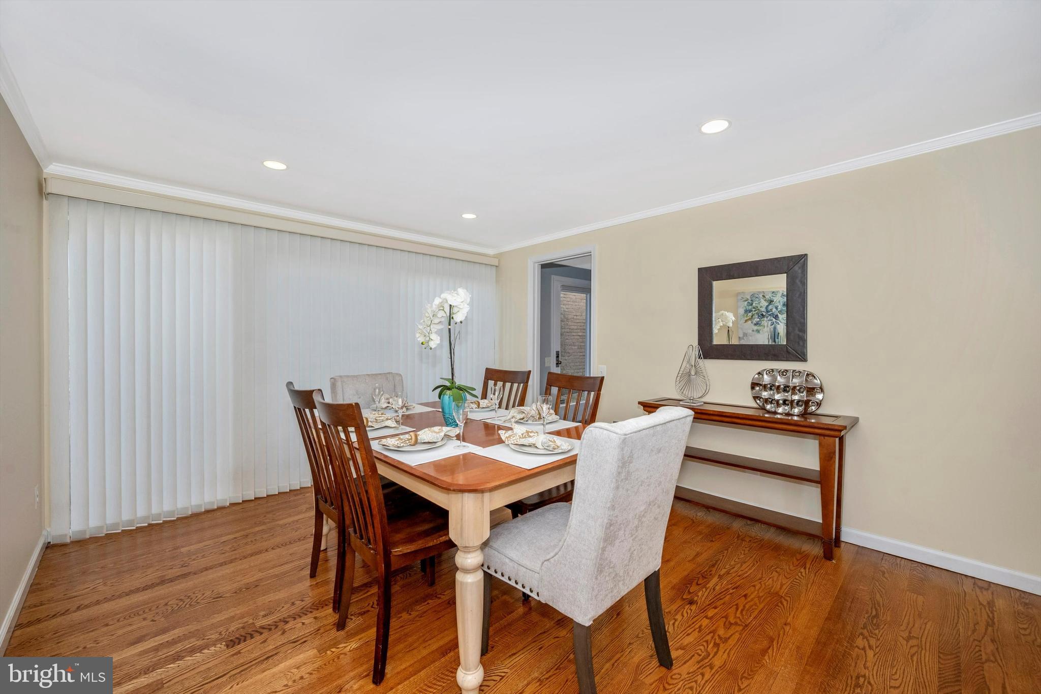 COURTS OF WHETSTONE - Residential