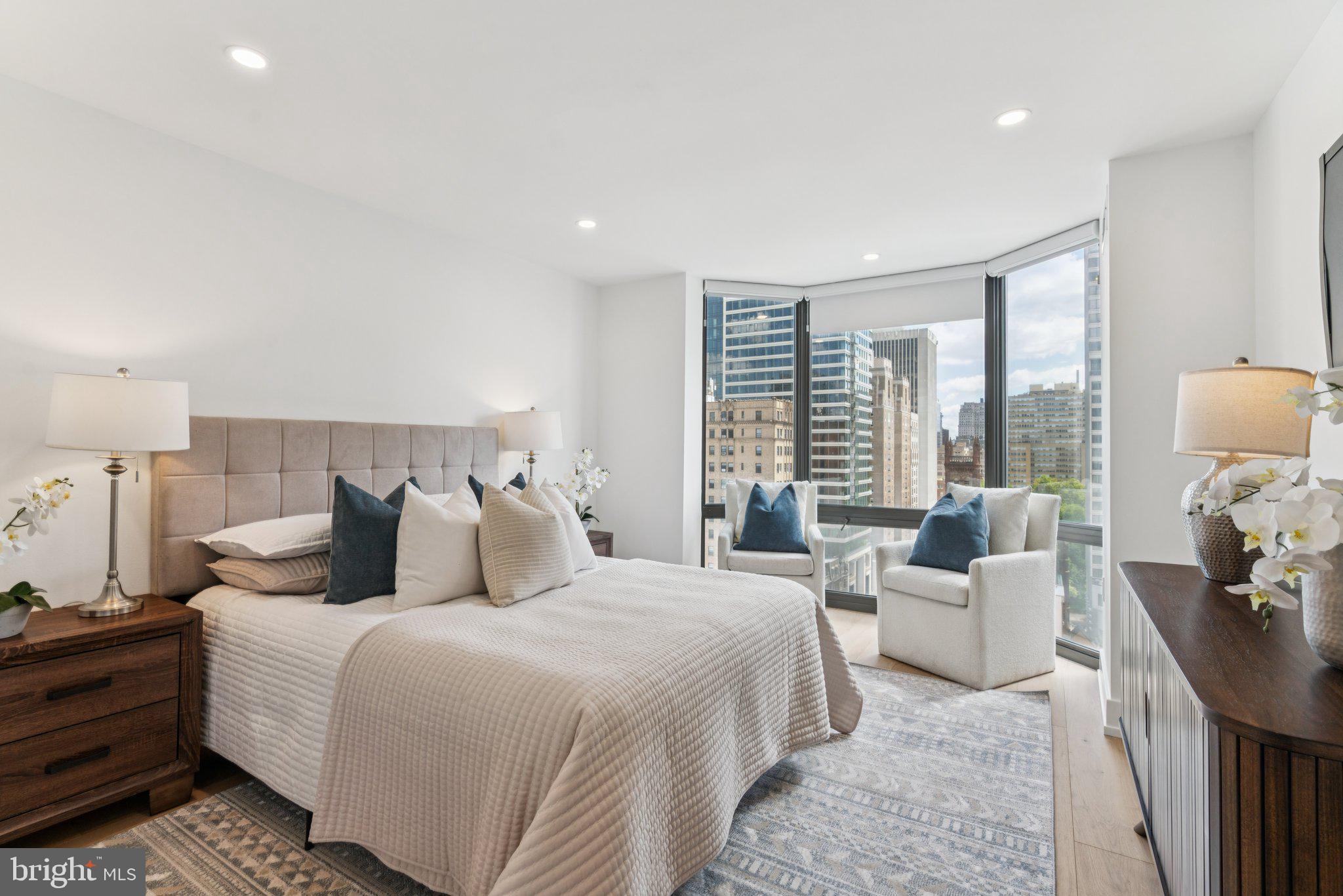 RITTENHOUSE SQUARE - Residential