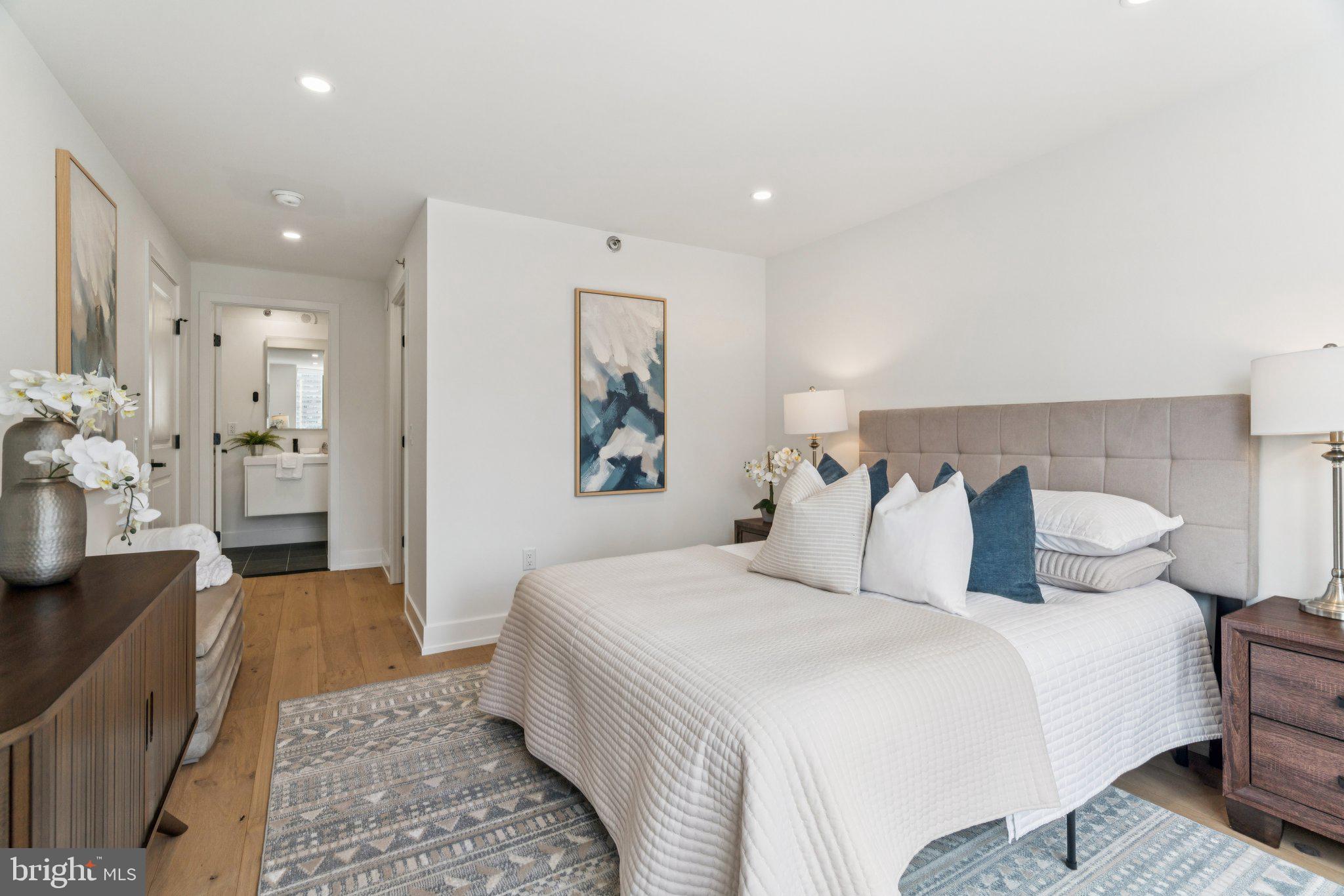 RITTENHOUSE SQUARE - Residential