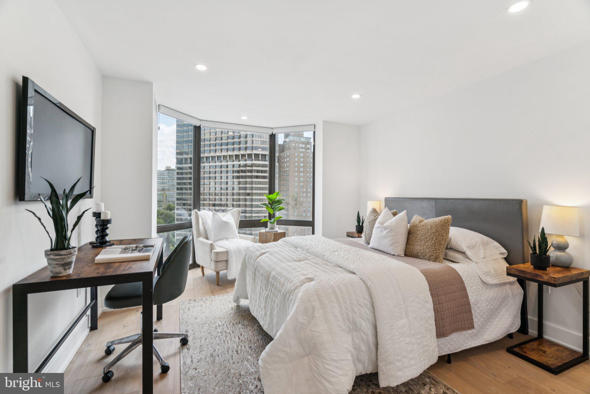 RITTENHOUSE SQUARE - Residential