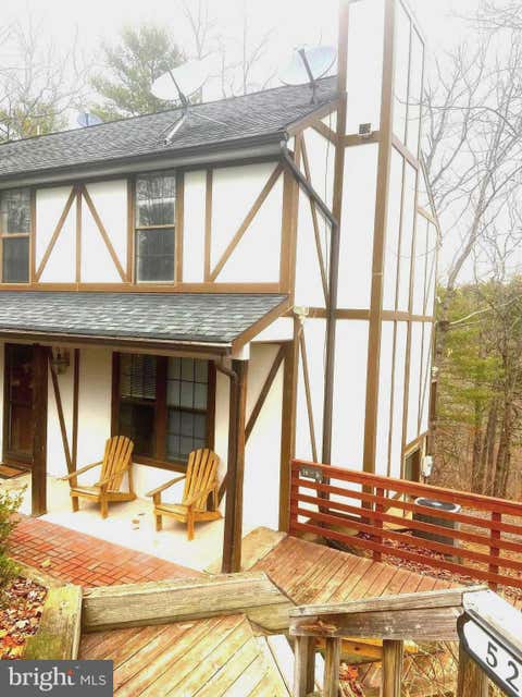 Townhouse For Rent - 529 King Street<br/> Shenandoah County, BASYE, VA 22810