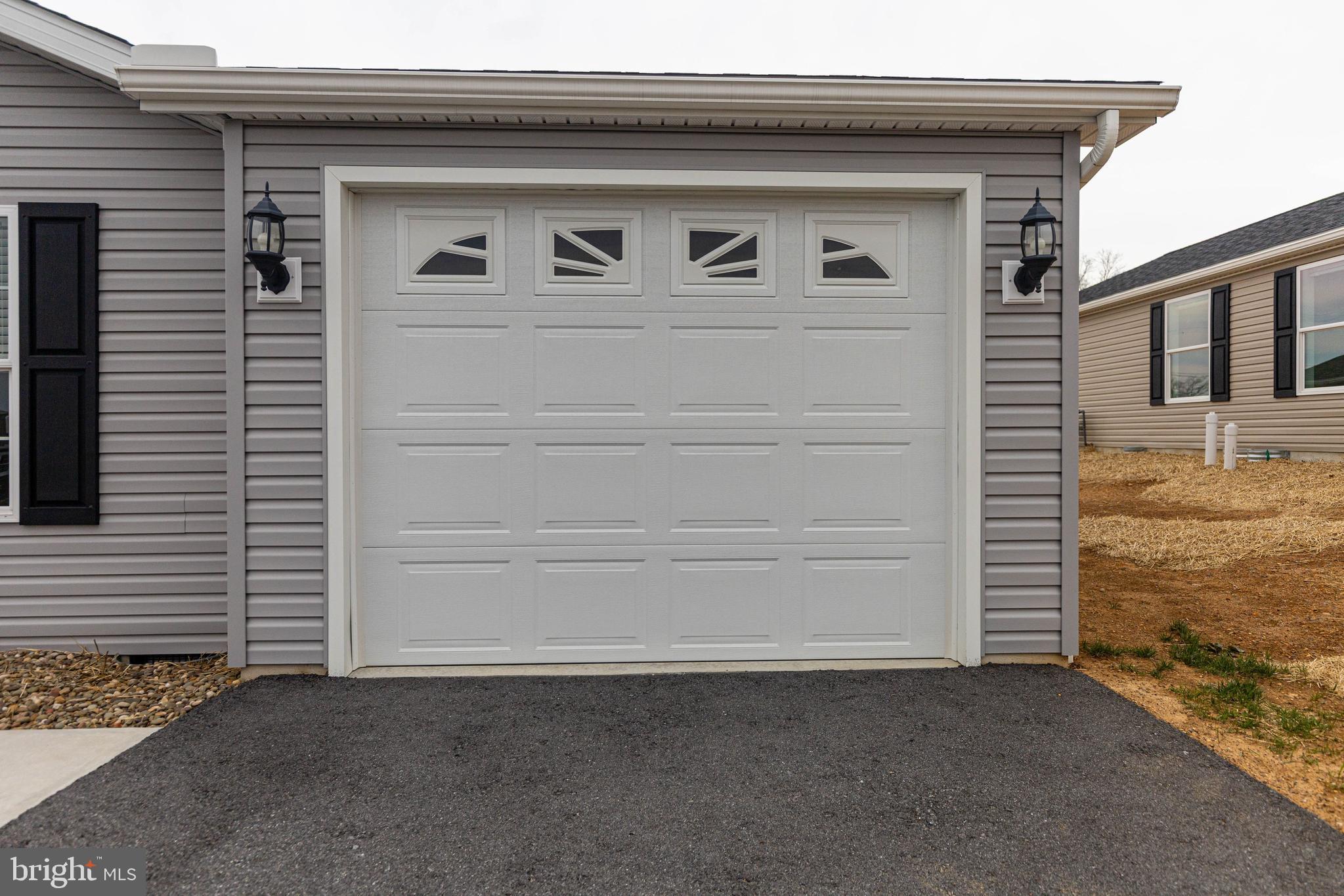 SHIPPENSBURG VILLAGE - Residential