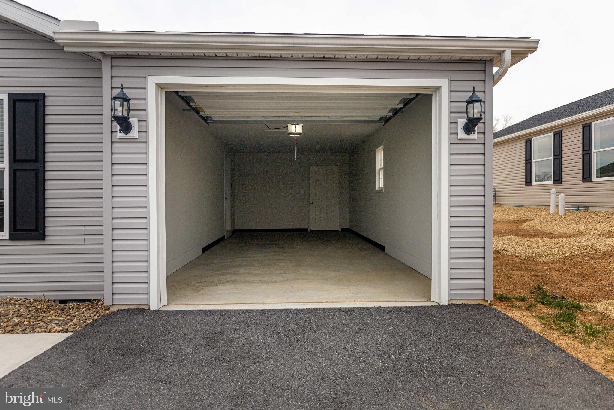 SHIPPENSBURG VILLAGE - Residential