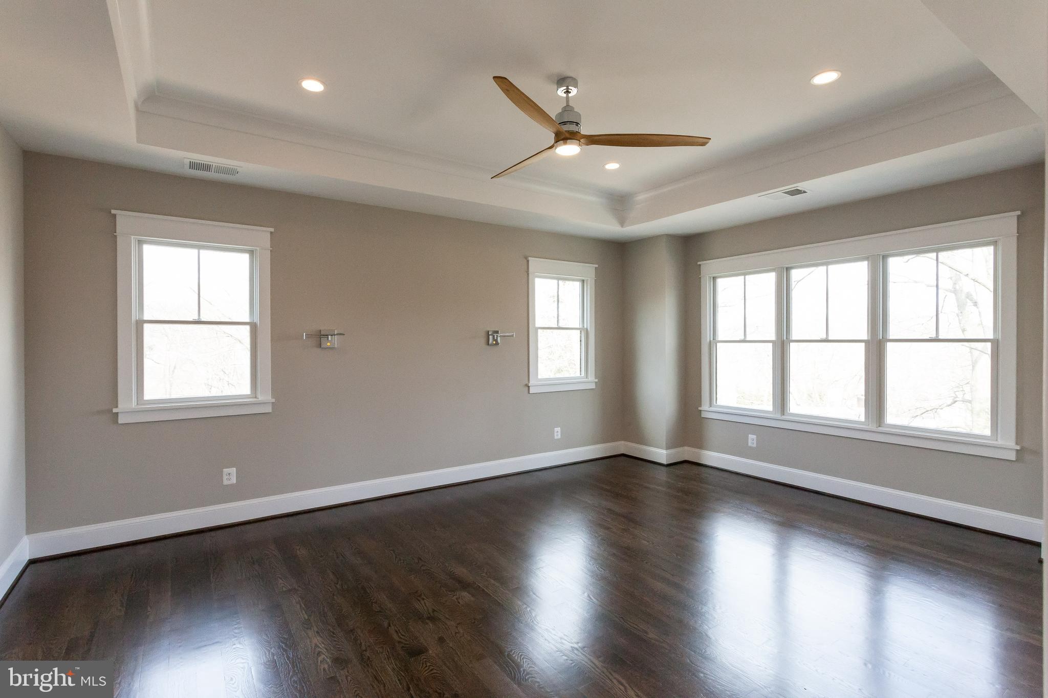 FALLS CHURCH - Residential