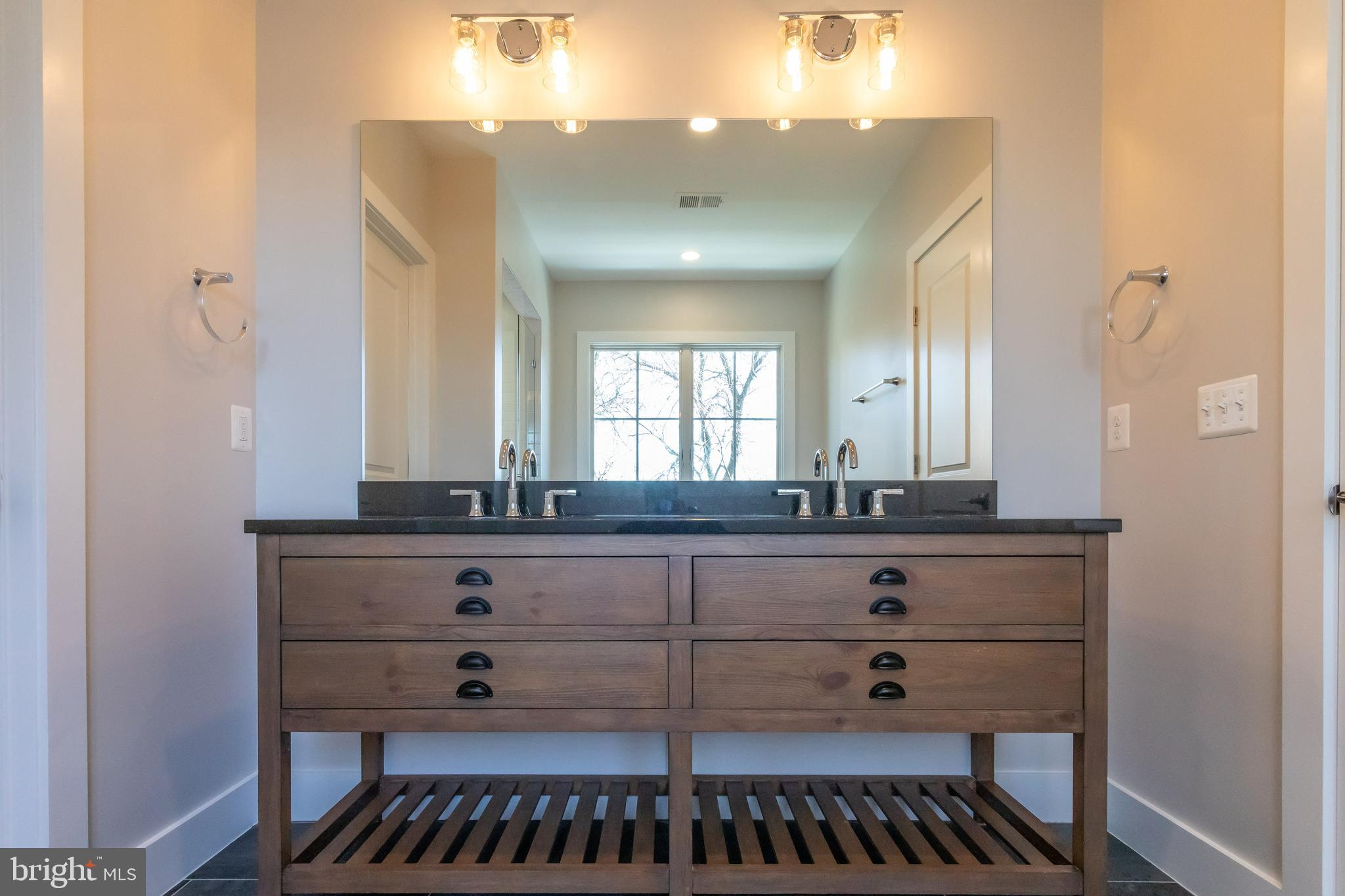 FALLS CHURCH - Residential