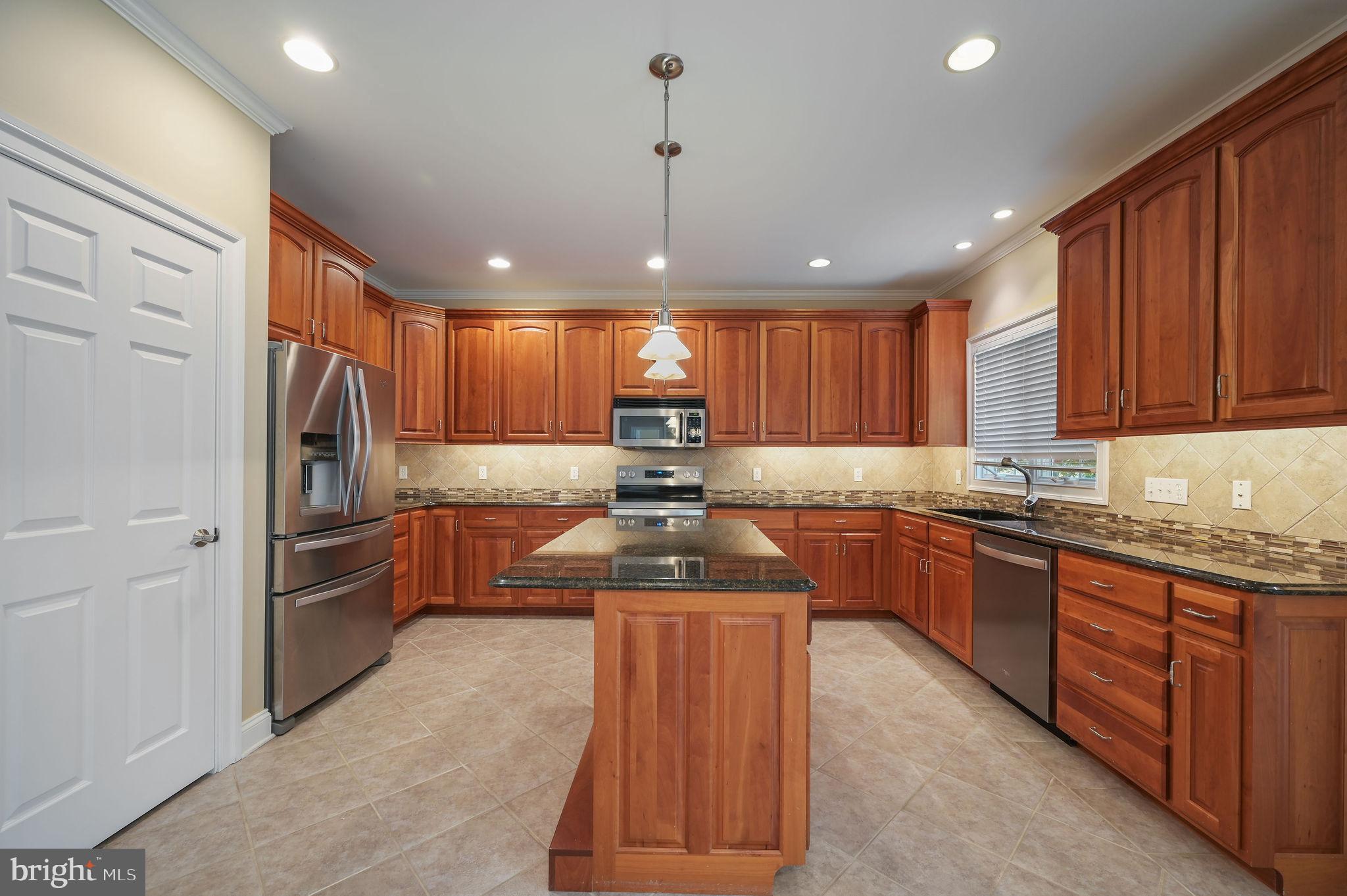 VILLAGEATWILDQUAIL - Residential