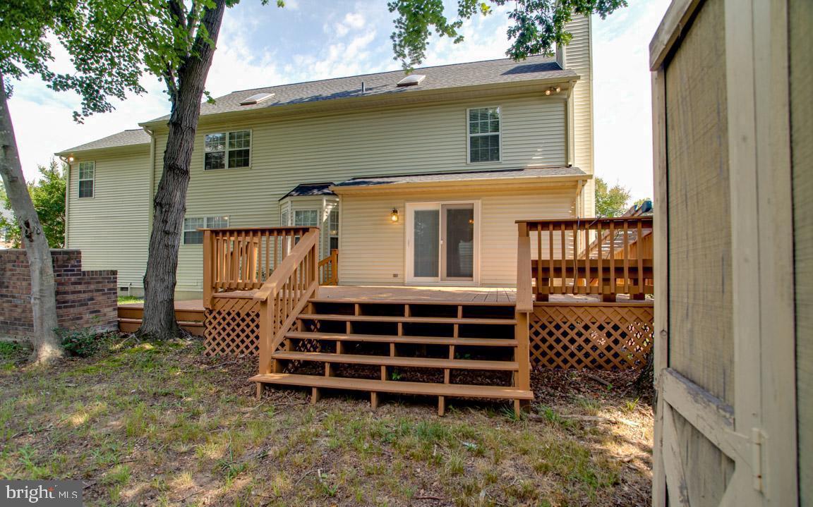 WHITE OAK VILLAGE SUB - Residential Lease