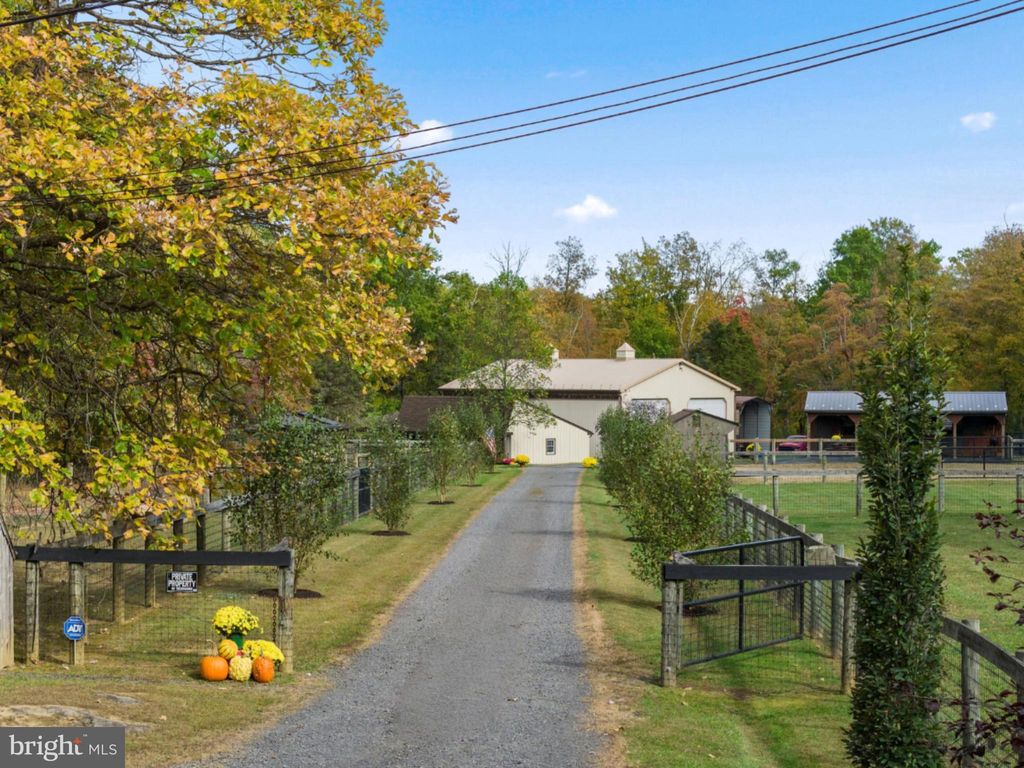 Photo of 466 Deerwood Lane, QUAKERTOWN, PA 18951 (MLS # PABU2108036)