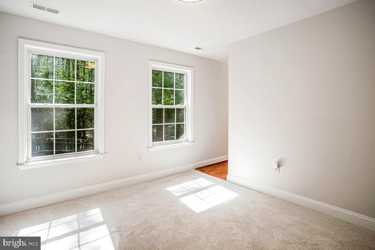 LONG BEACH - Residential