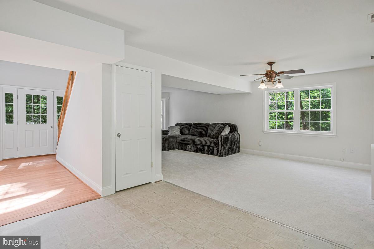 LONG BEACH - Residential