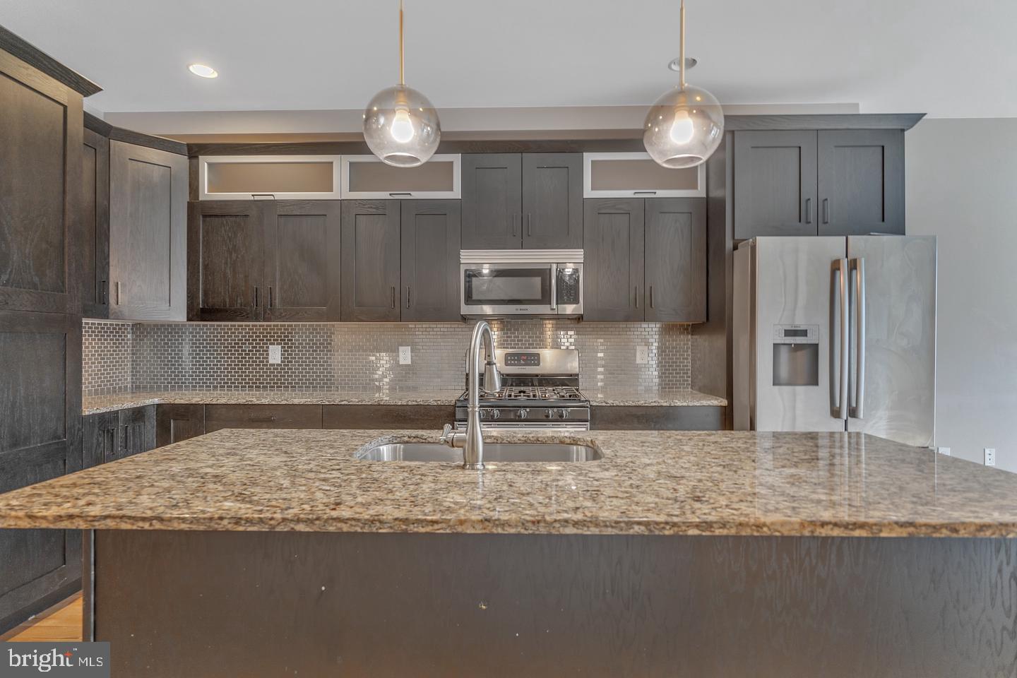 PENNSPORT - Residential Lease