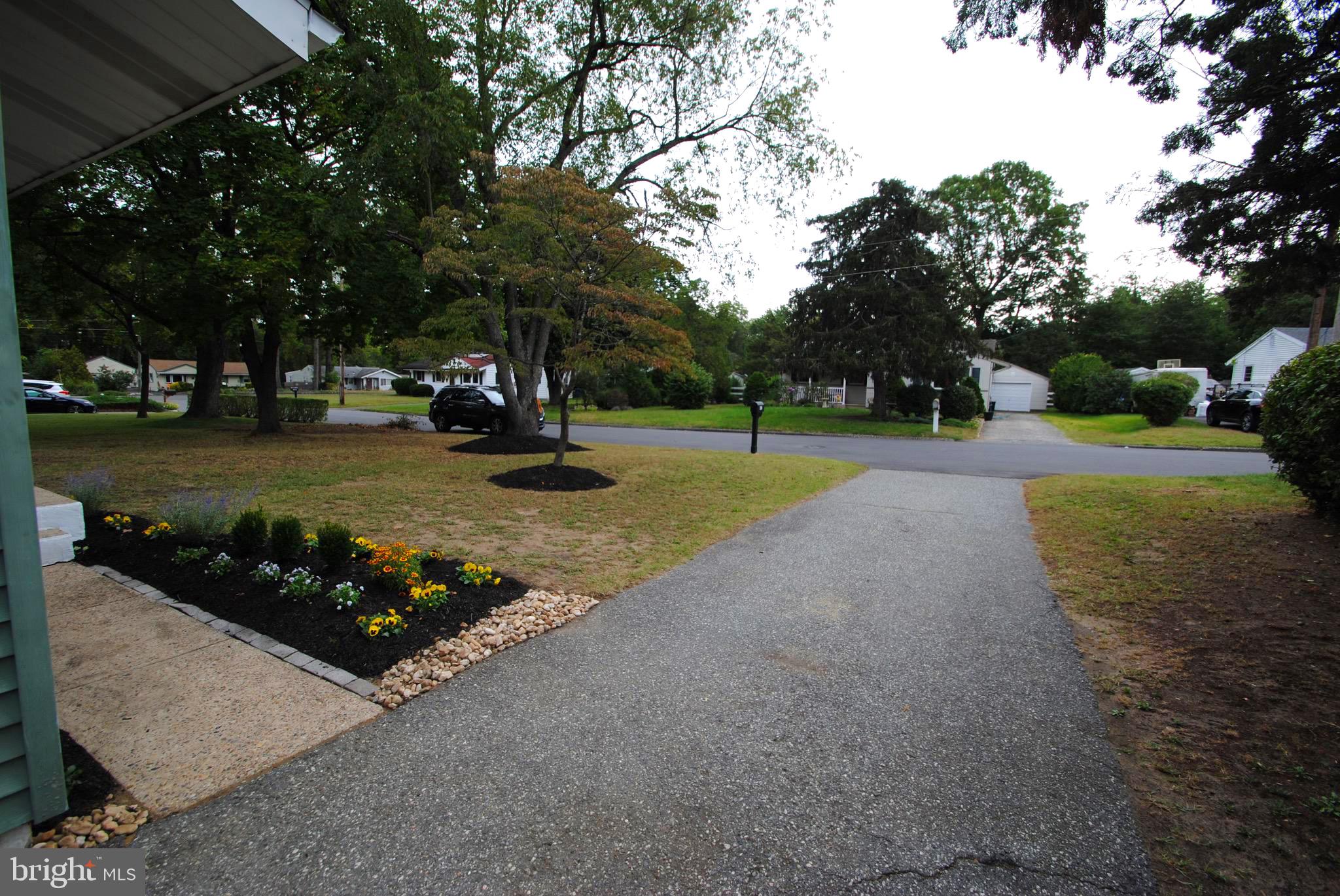 432 HEMLOCK LANE