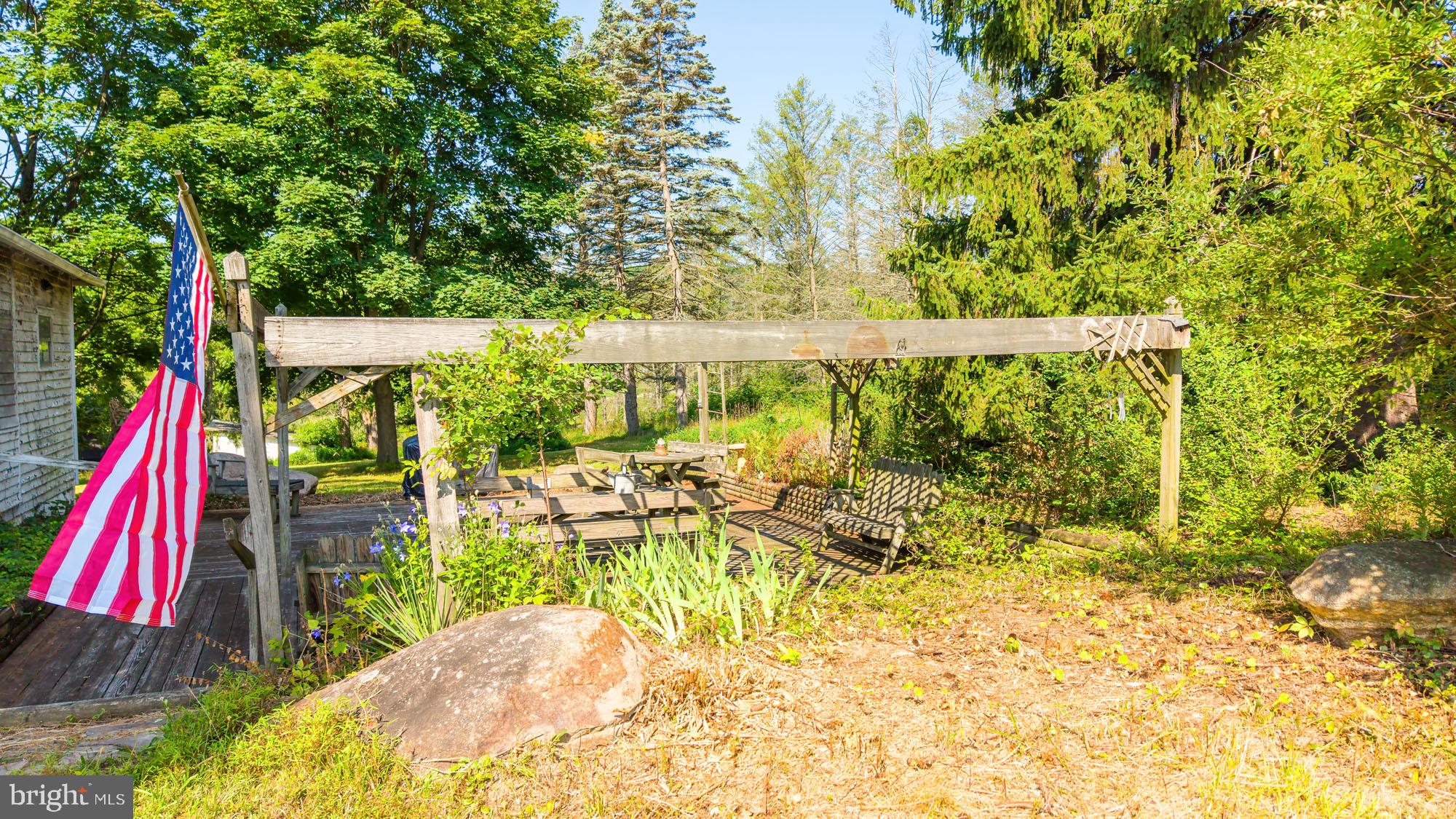 340 GROVANIA DRIVE