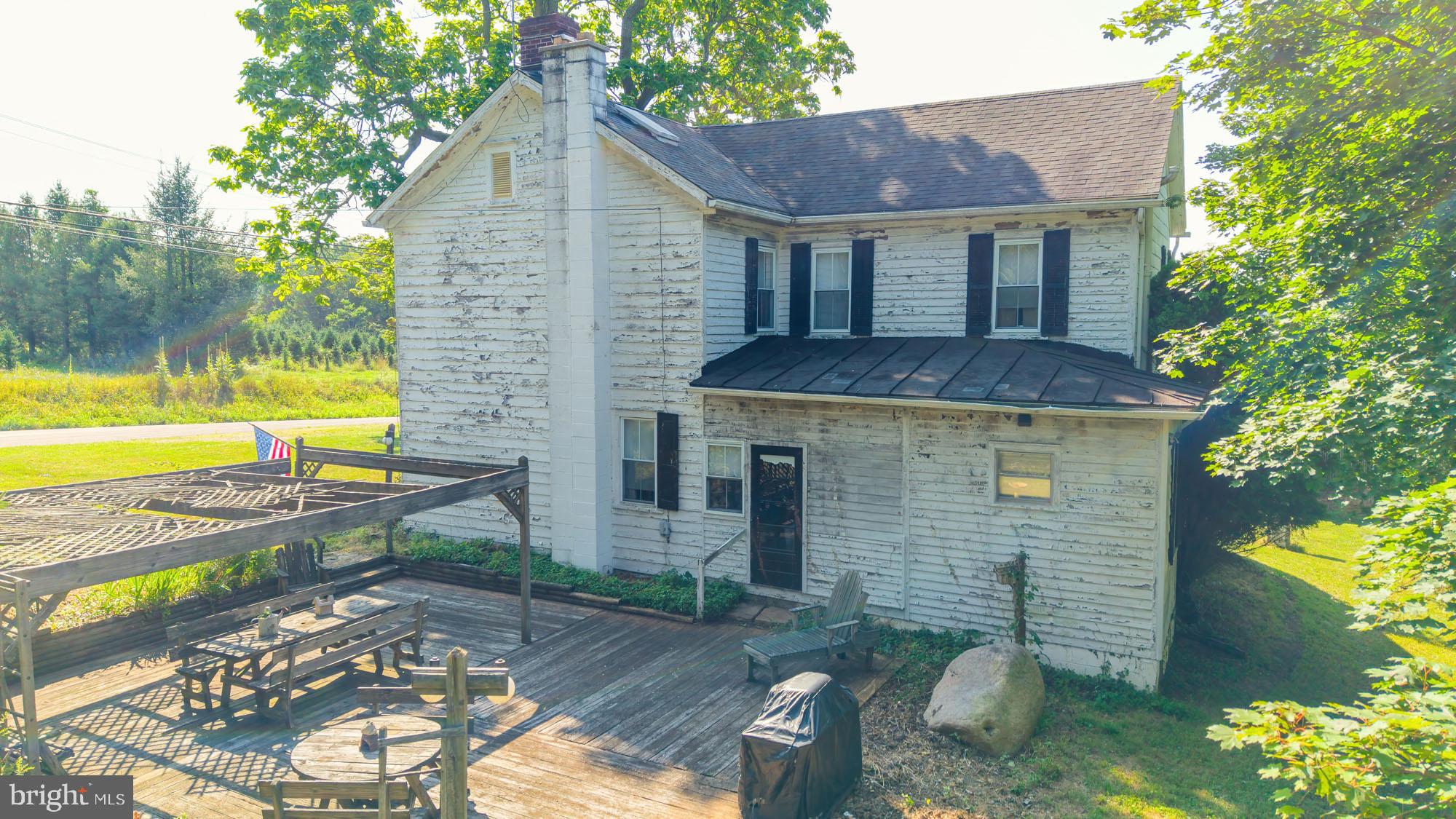 340 GROVANIA DRIVE