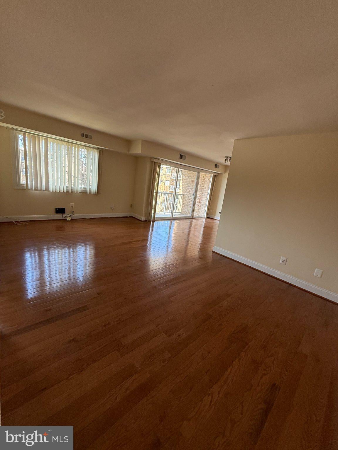2900 KINGS CHAPEL ROAD 12