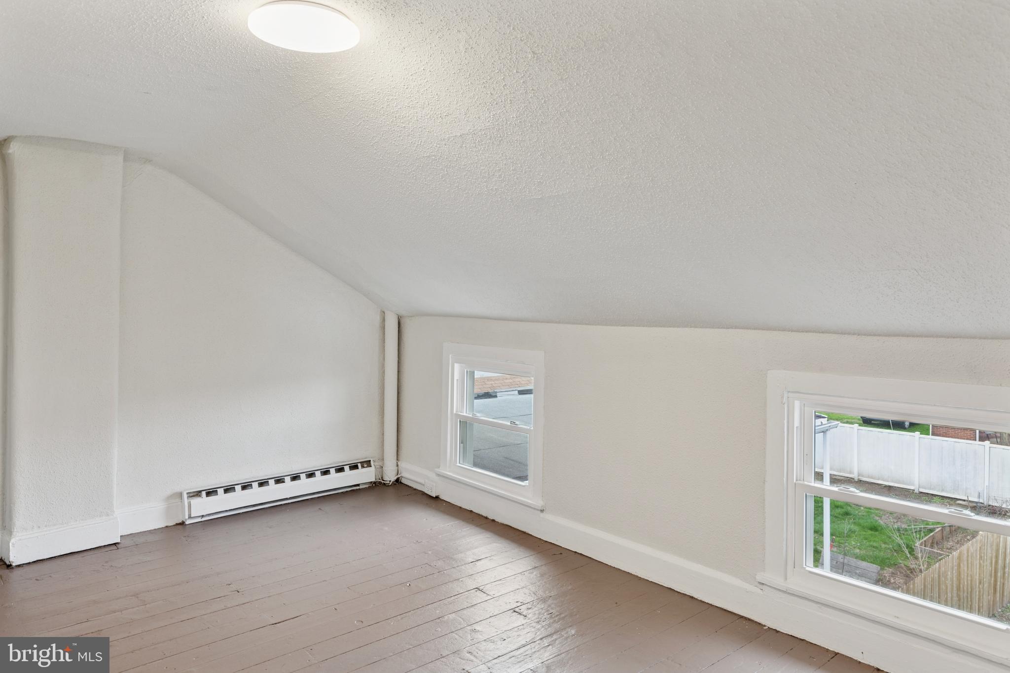 CONNAUGHTOWN - Residential