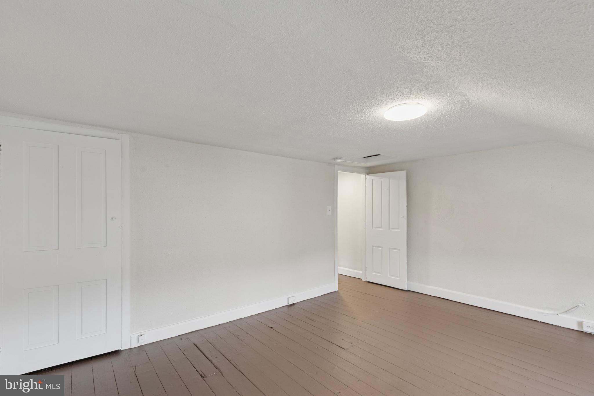 CONNAUGHTOWN - Residential