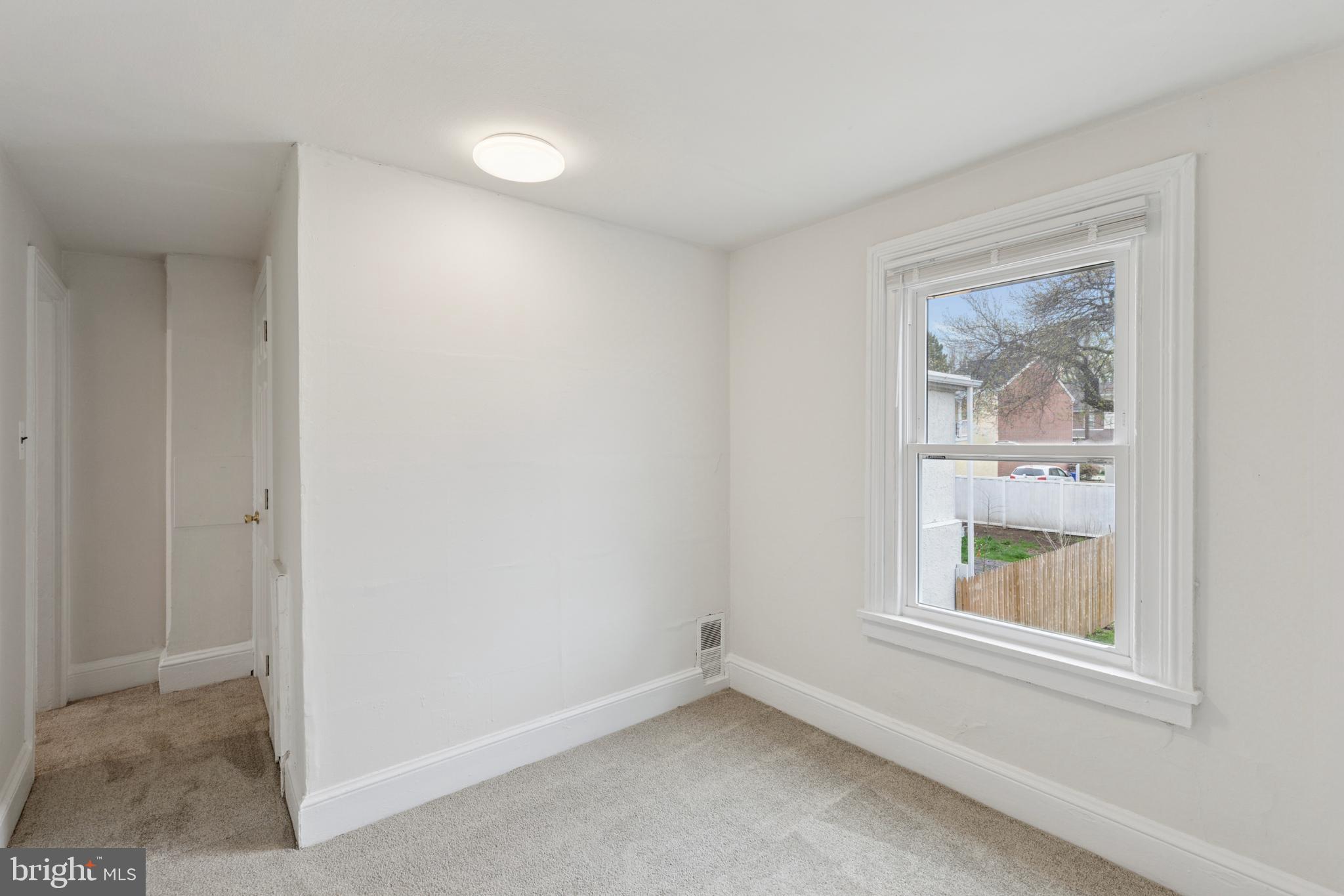 CONNAUGHTOWN - Residential