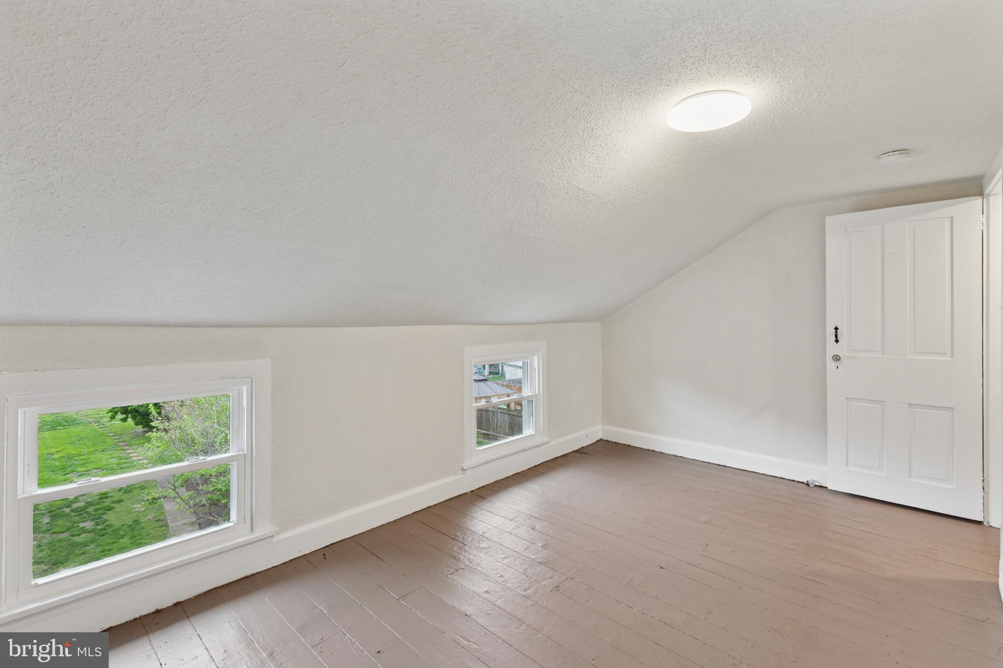 CONNAUGHTOWN - Residential