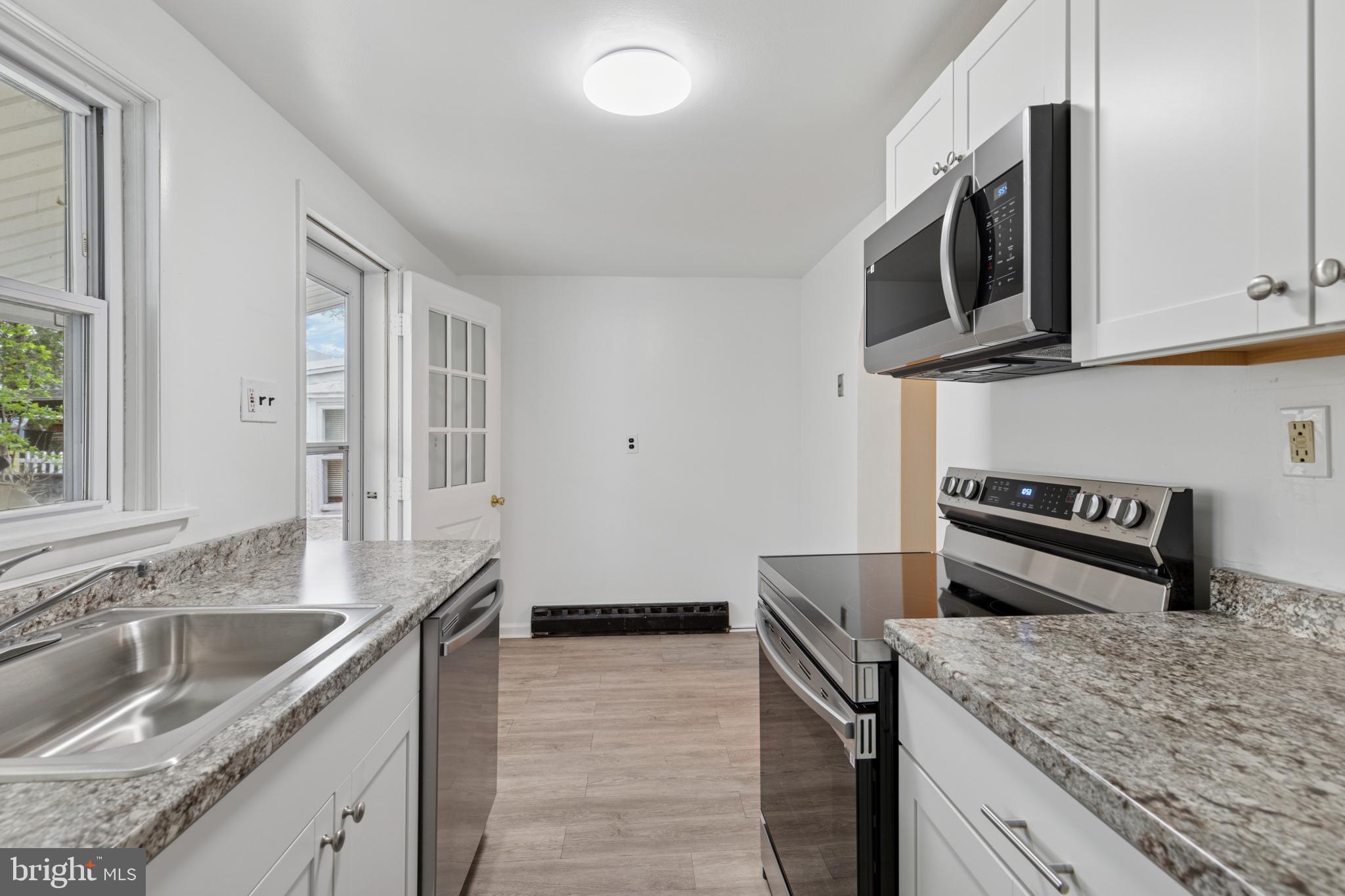 CONNAUGHTOWN - Residential