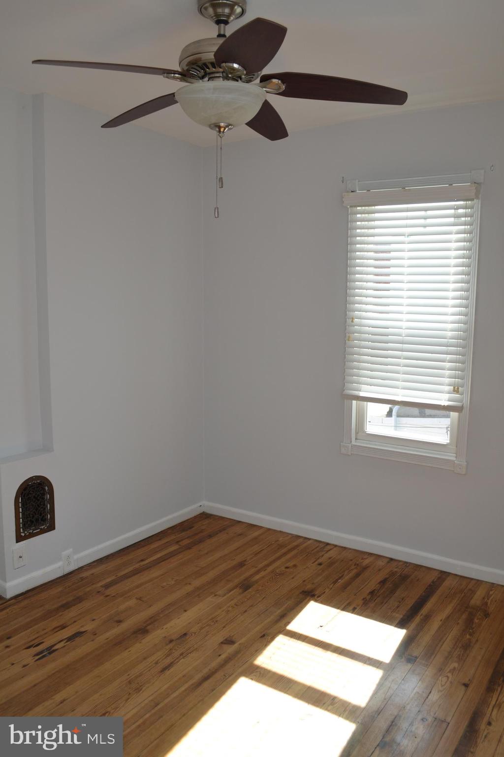 PORT RICHMOND - Residential