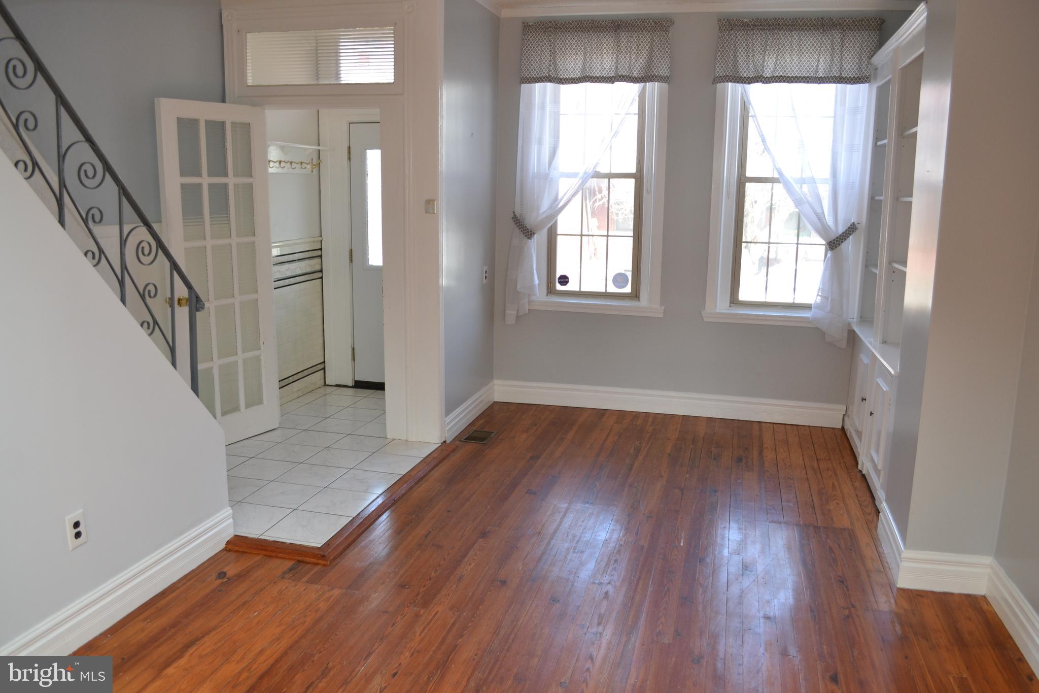 PORT RICHMOND - Residential