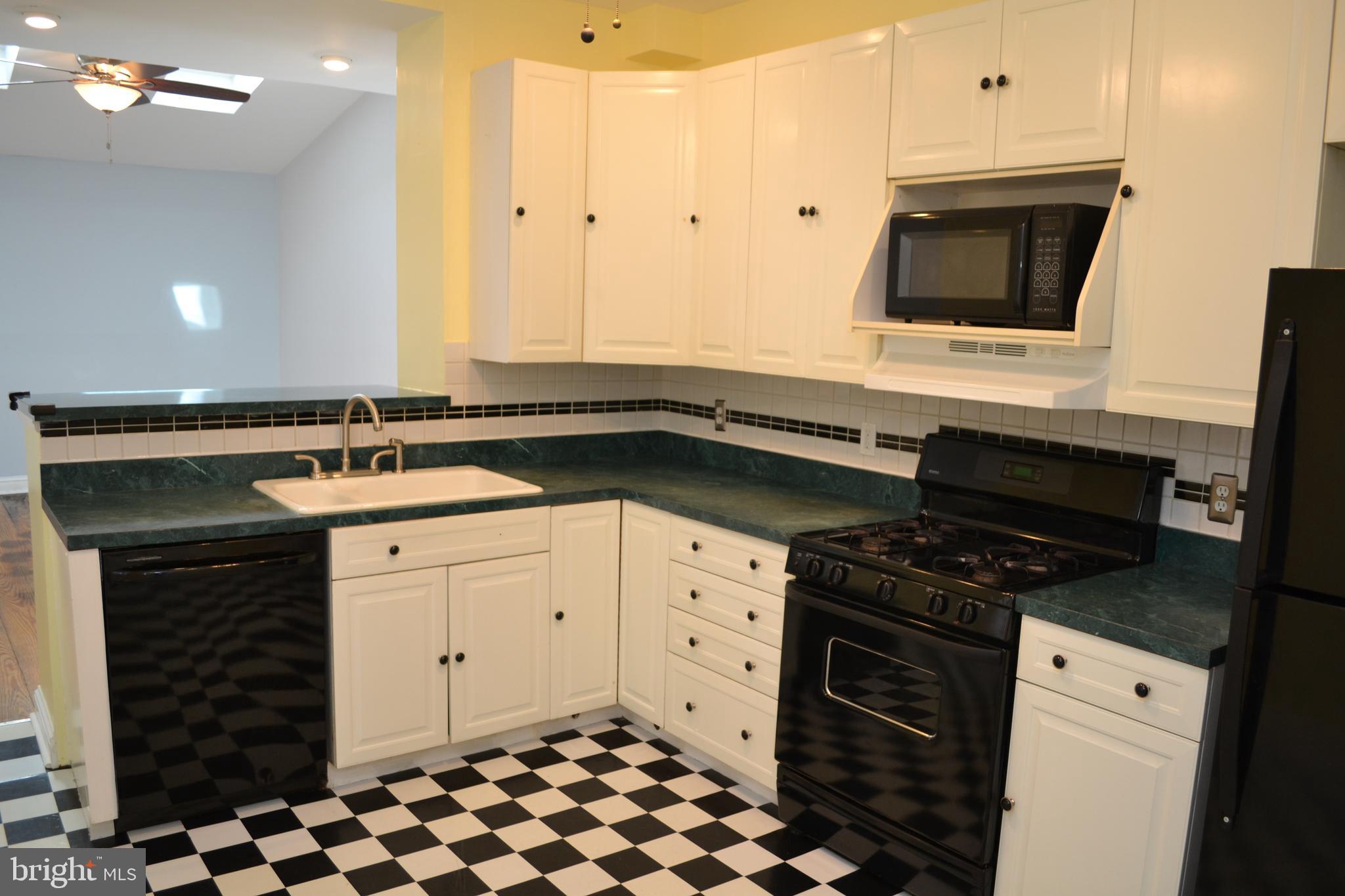 PORT RICHMOND - Residential