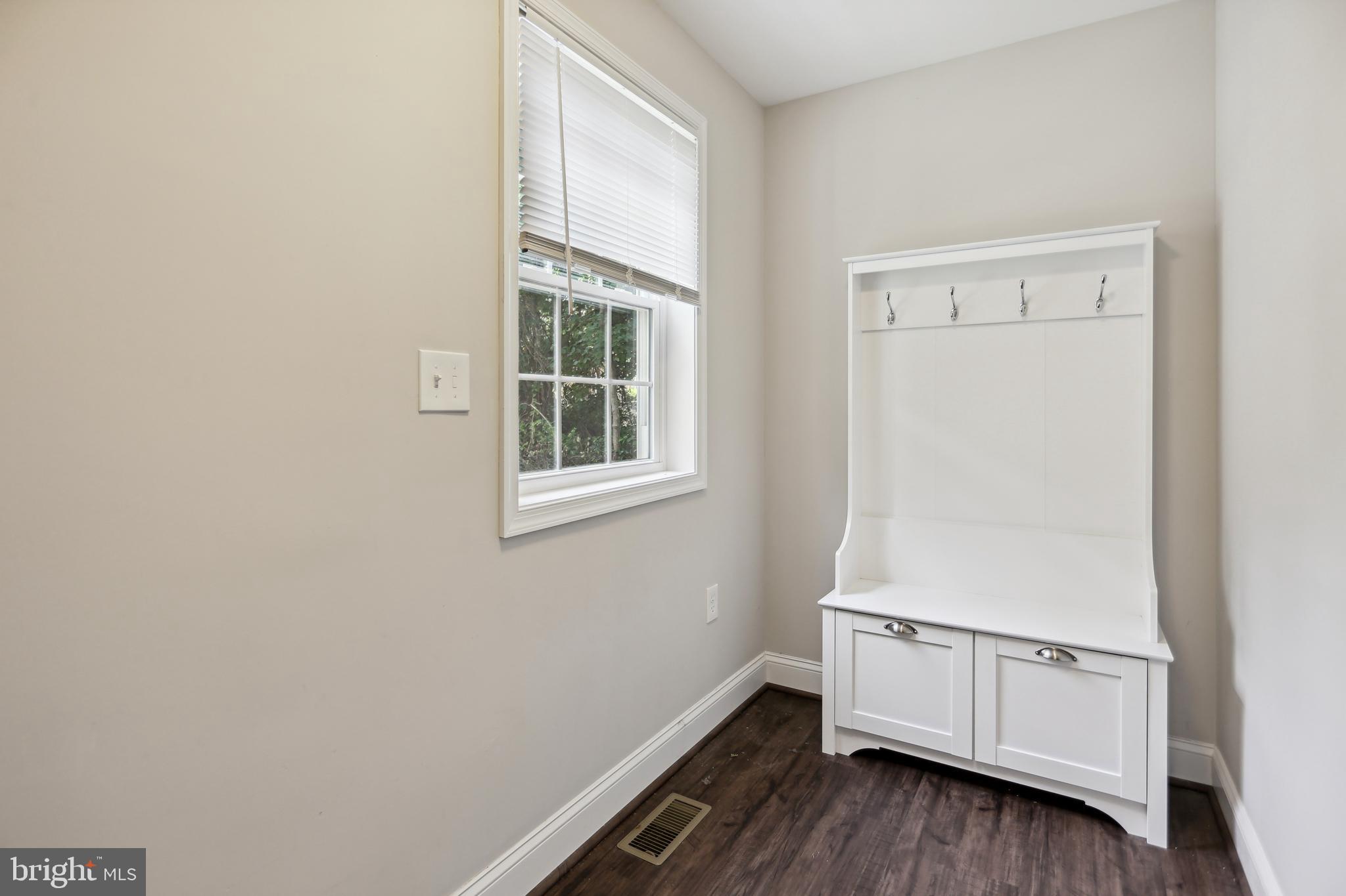 MT RAINIER - Residential